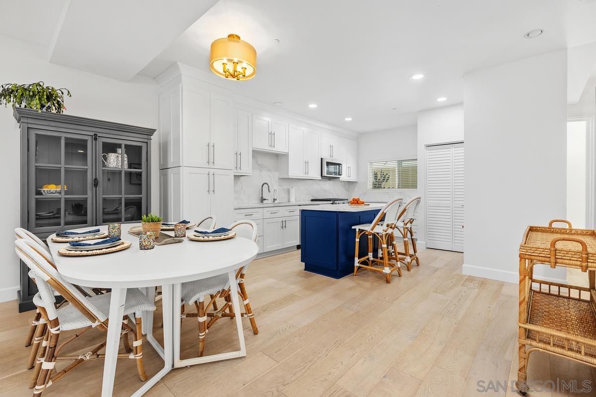 Detail Gallery Image 10 of 44 For 401 N Coast Hwy  #210,  Oceanside,  CA 92054 - 3 Beds | 3 Baths