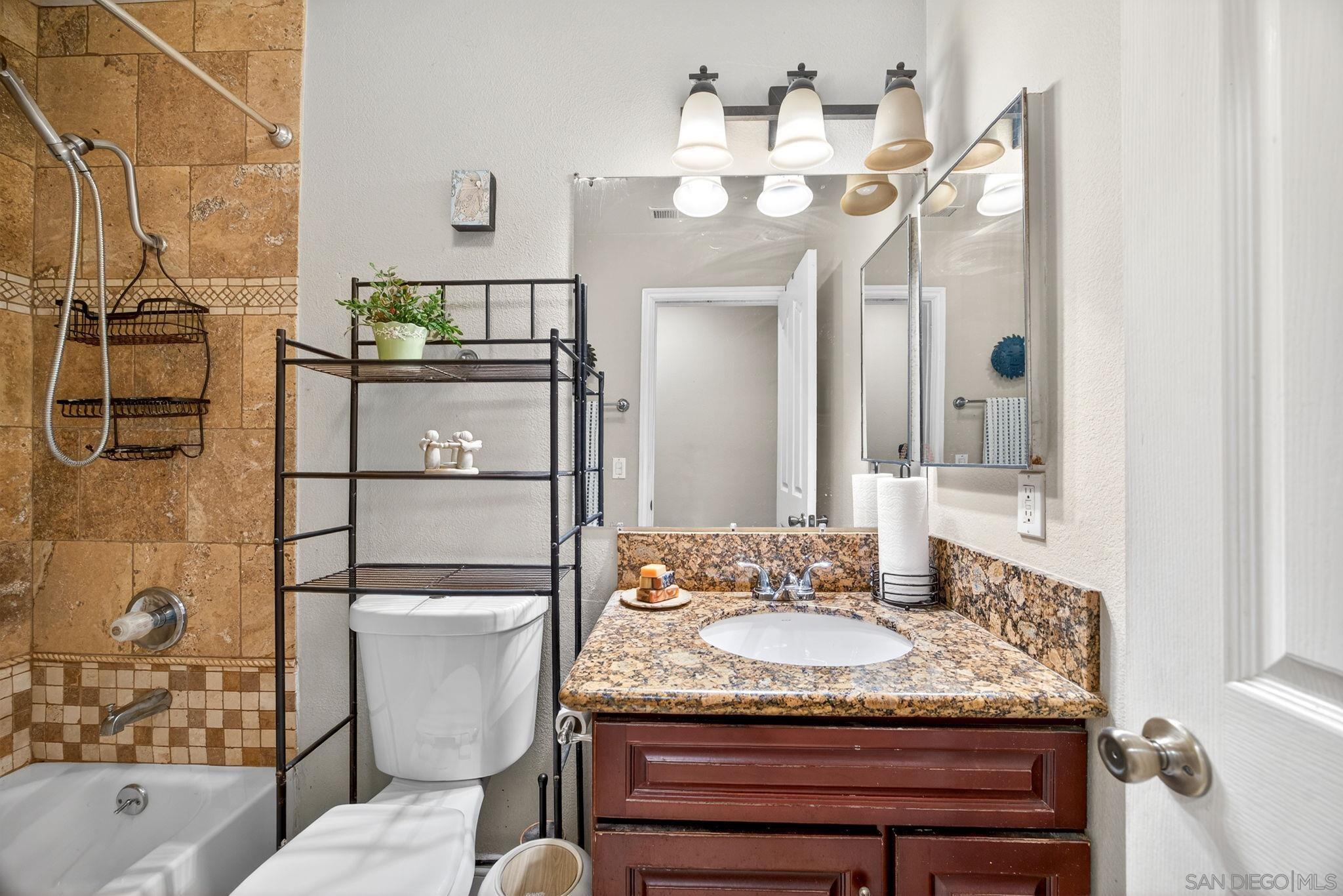 Detail Gallery Image 18 of 46 For 4743  Maclura Street, Oceanside,  CA 92057 - 3 Beds | 2 Baths