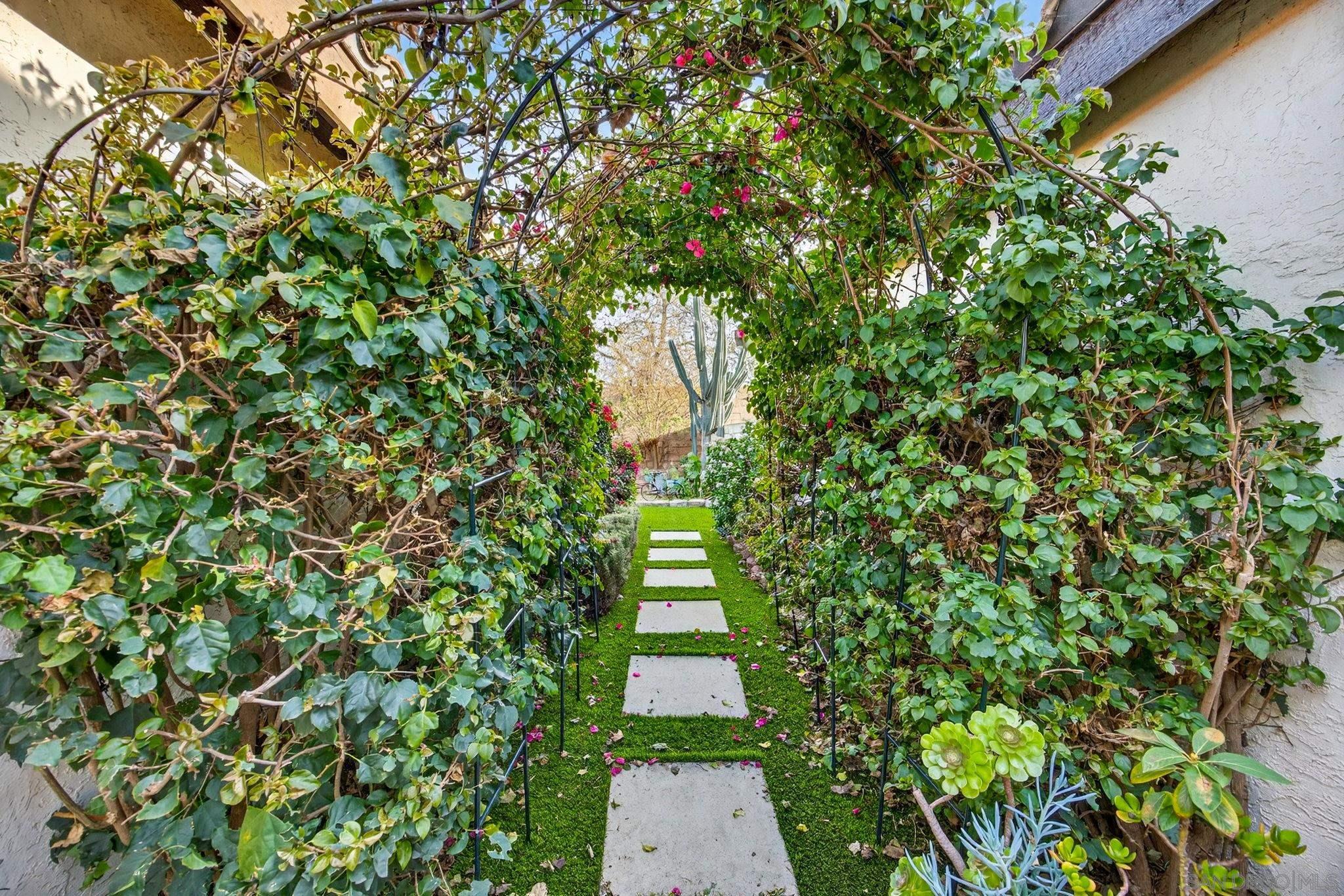 Detail Gallery Image 33 of 46 For 4743  Maclura Street, Oceanside,  CA 92057 - 3 Beds | 2 Baths