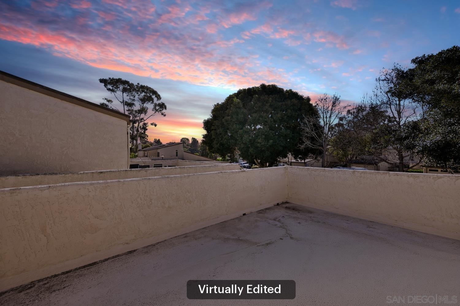 Detail Gallery Image 20 of 32 For 8745  Caminito Sueno, La Jolla,  CA 92037 - 3 Beds | 2/1 Baths