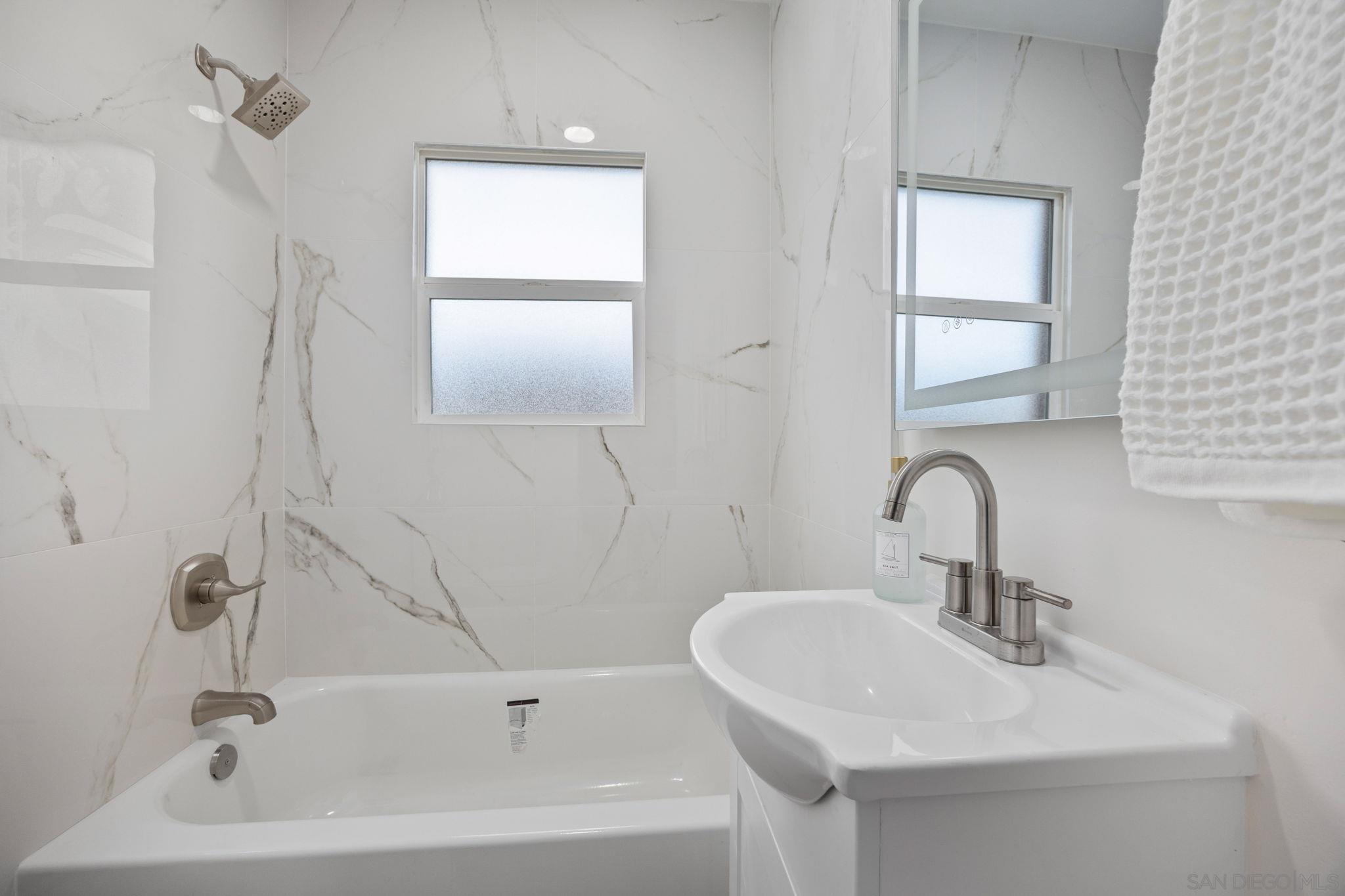 Detail Gallery Image 15 of 23 For 9428  Prospect Ave, Santee,  CA 92071 - 3 Beds | 2/1 Baths