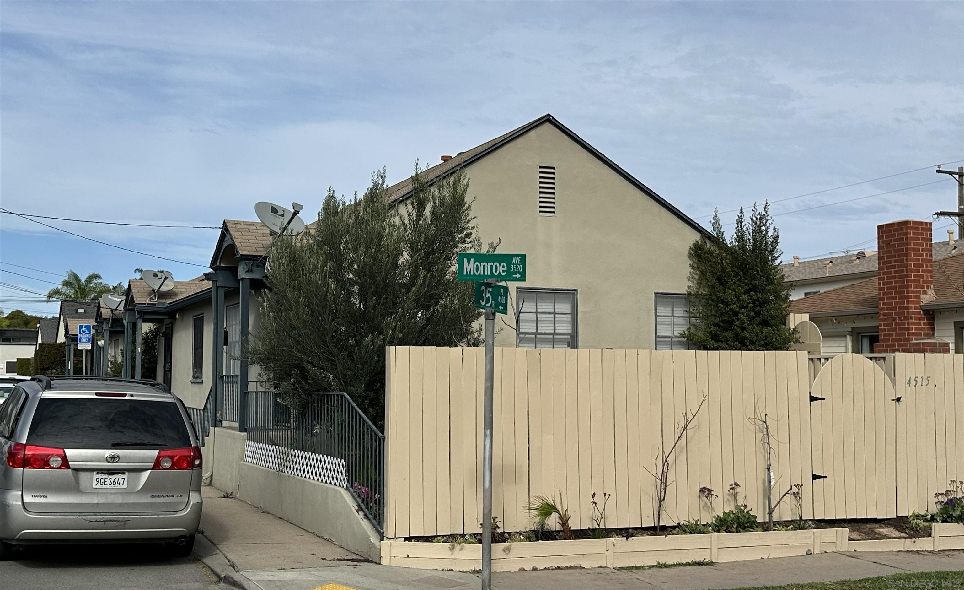 Detail Gallery Image 2 of 19 For 4515  35th Place, San Diego,  CA 92116 - – Beds | – Baths