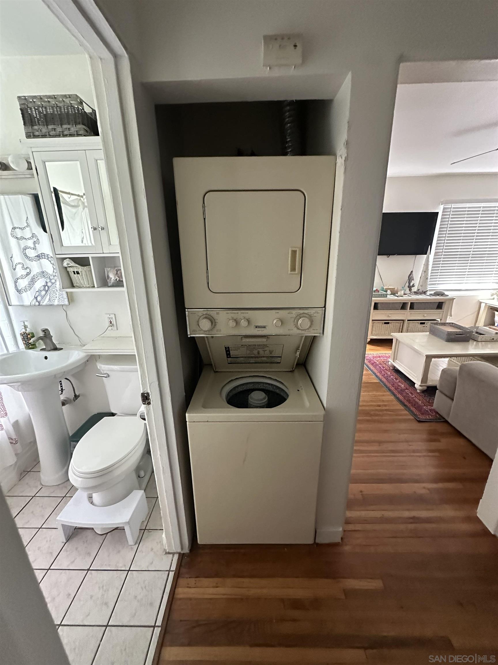 Detail Gallery Image 27 of 40 For 4515  35th Place, San Diego,  CA 92116 - – Beds | – Baths