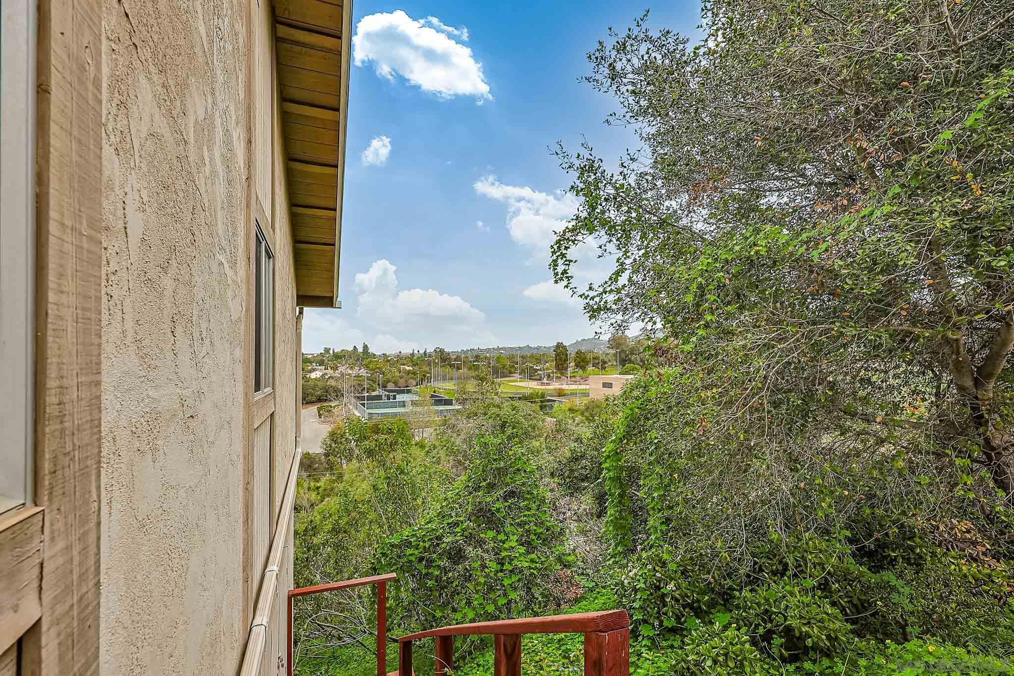 Detail Gallery Image 48 of 57 For 221  Colina Ter, Vista,  CA 92084 - 3 Beds | 2/1 Baths