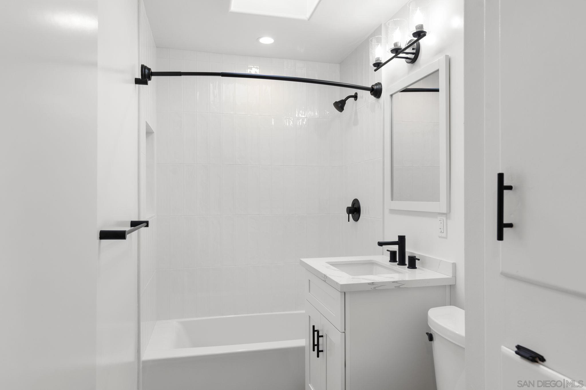 Detail Gallery Image 16 of 23 For 725  Coast Boulevard S, La Jolla,  CA 92037 - 3 Beds | 2 Baths