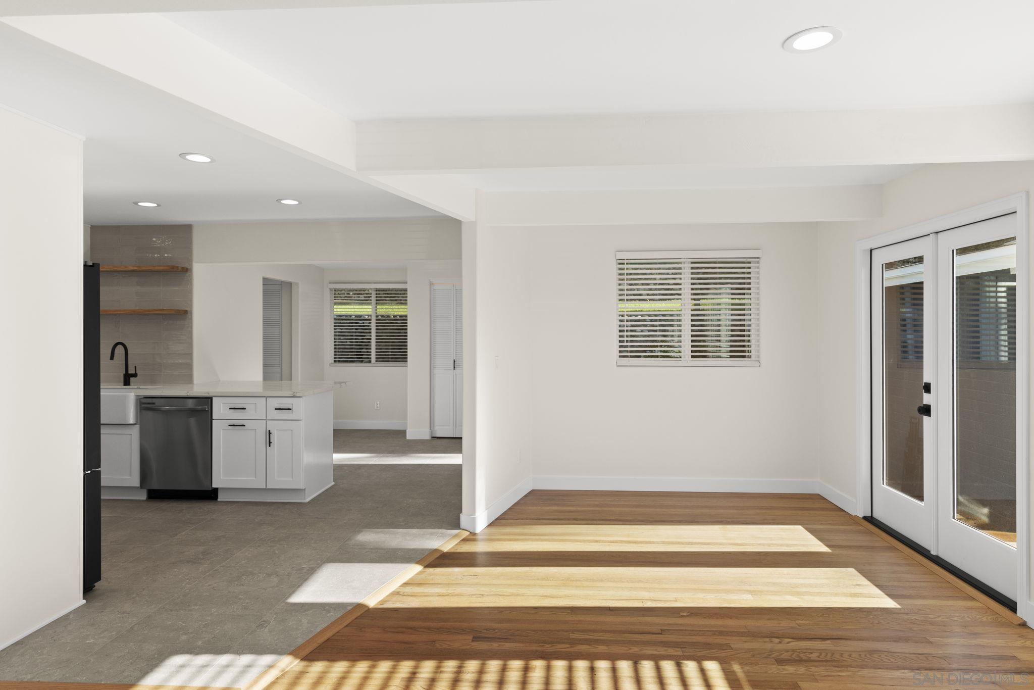 Detail Gallery Image 8 of 23 For 725  Coast Boulevard S, La Jolla,  CA 92037 - 3 Beds | 2 Baths