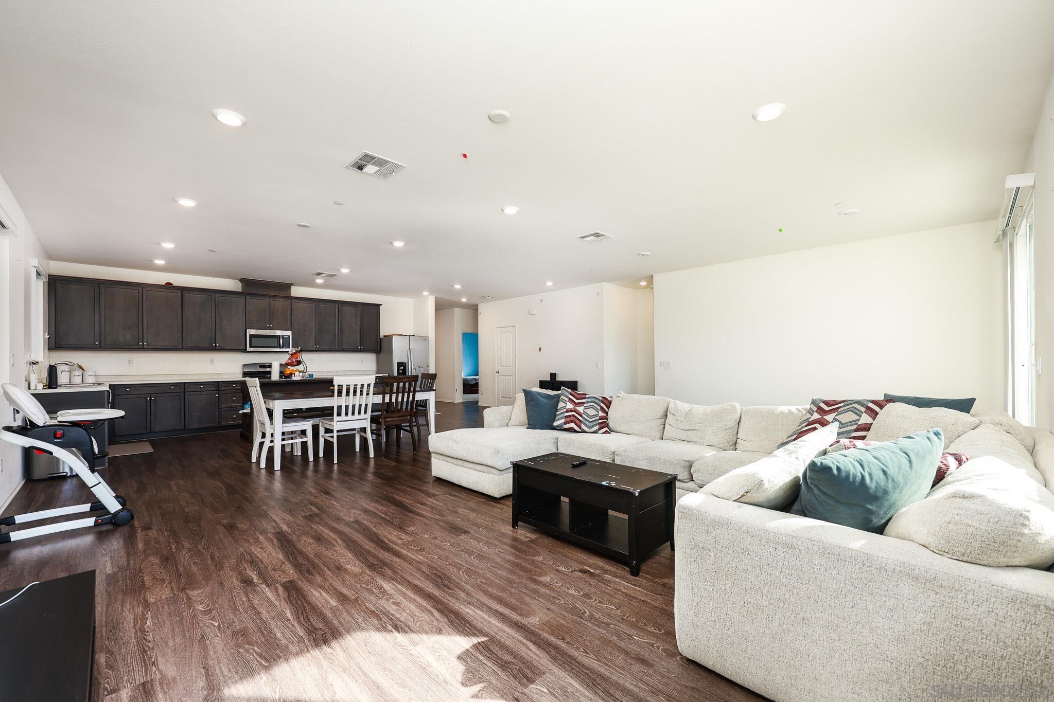 Detail Gallery Image 13 of 30 For 29437  Big Country Ct, Winchester,  CA 92596 - 3 Beds | 2 Baths