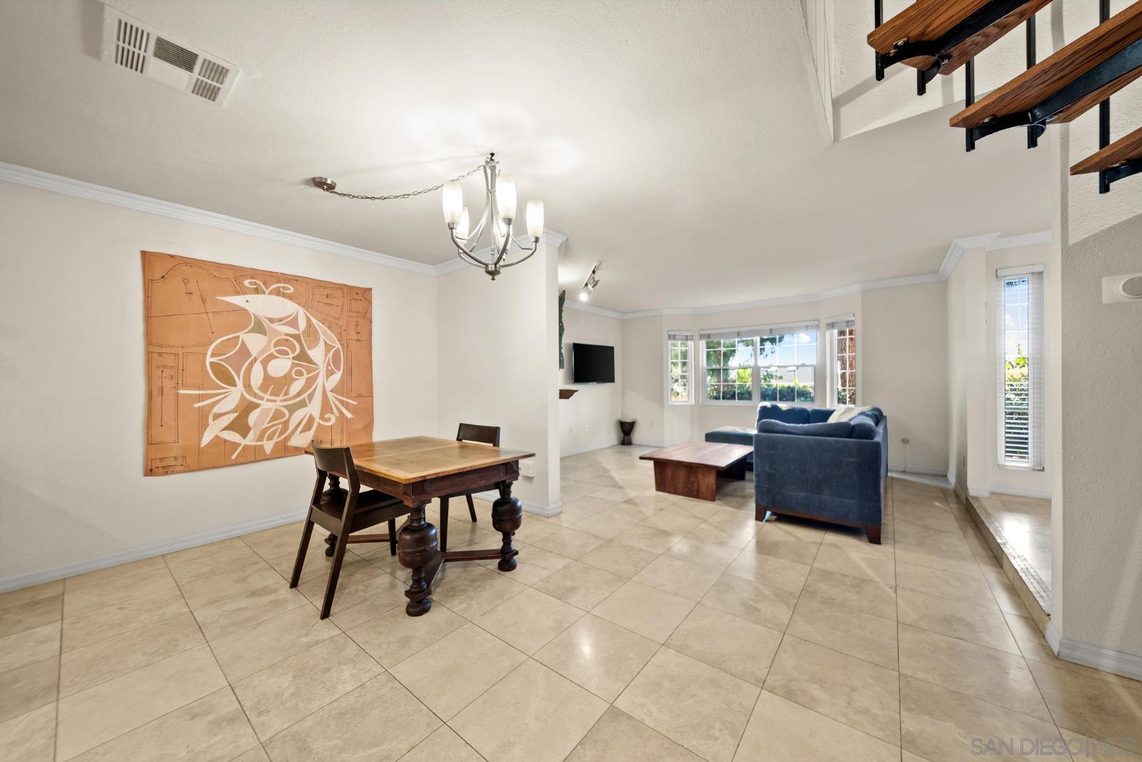 Detail Gallery Image 5 of 34 For 1806  Mckee St  #A2,  San Diego,  CA 92110 - 2 Beds | 2/1 Baths