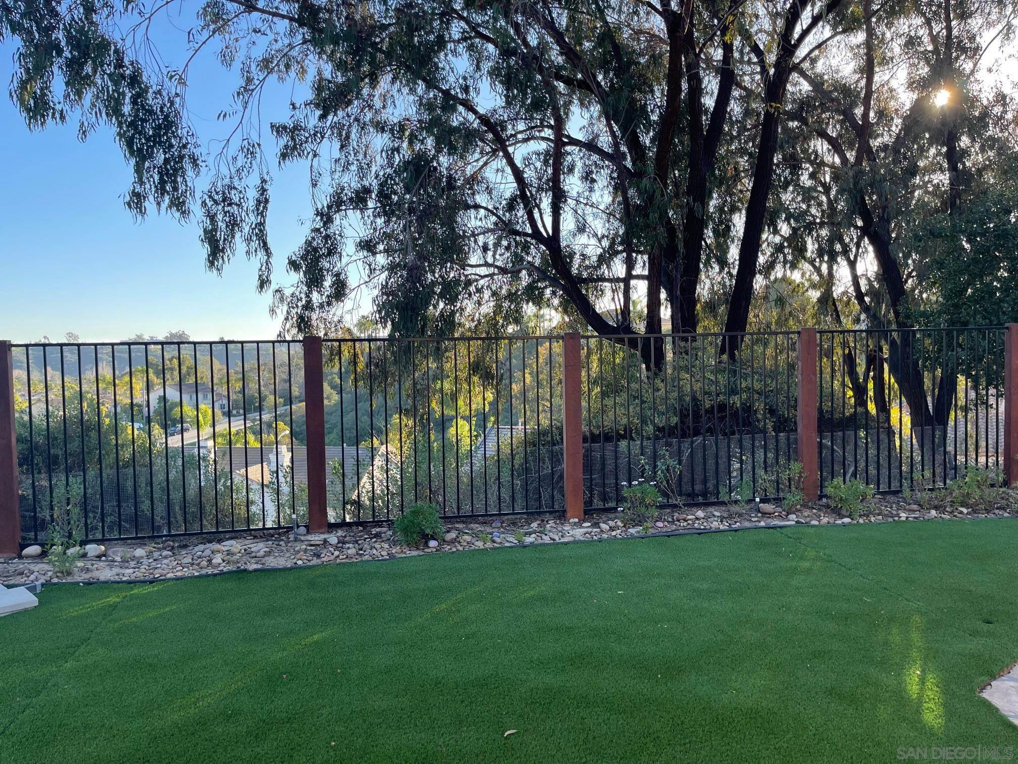 Detail Gallery Image 6 of 10 For 5275  Vallery Ct, San Diego,  CA 92130 - 5 Beds | 3/1 Baths