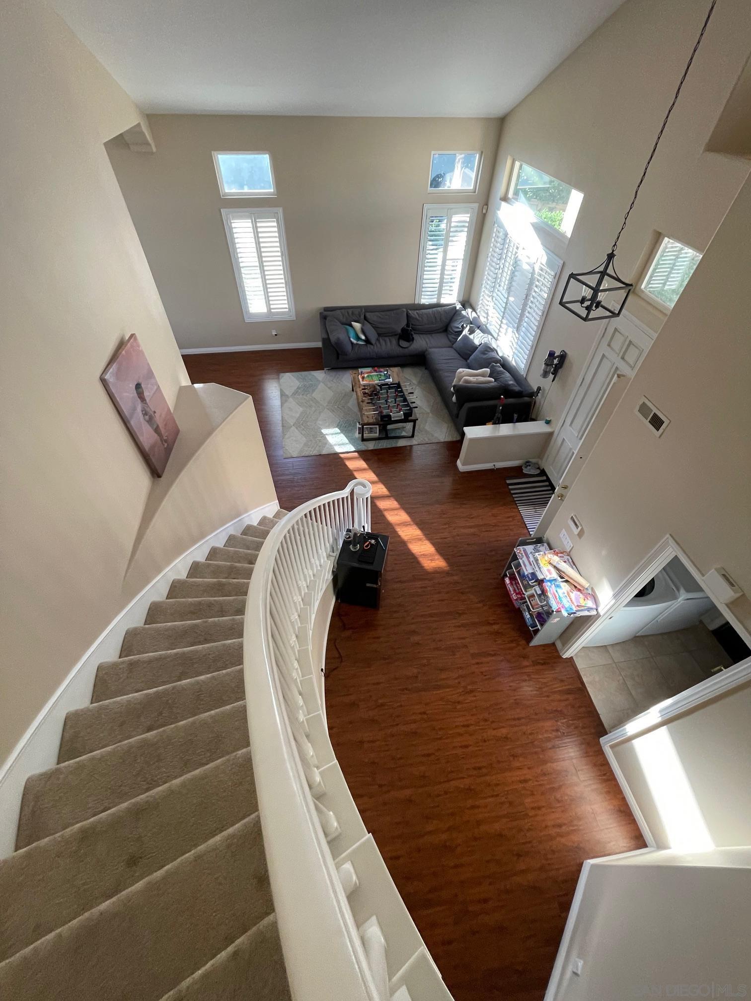 Detail Gallery Image 8 of 10 For 5275  Vallery Ct, San Diego,  CA 92130 - 5 Beds | 3/1 Baths