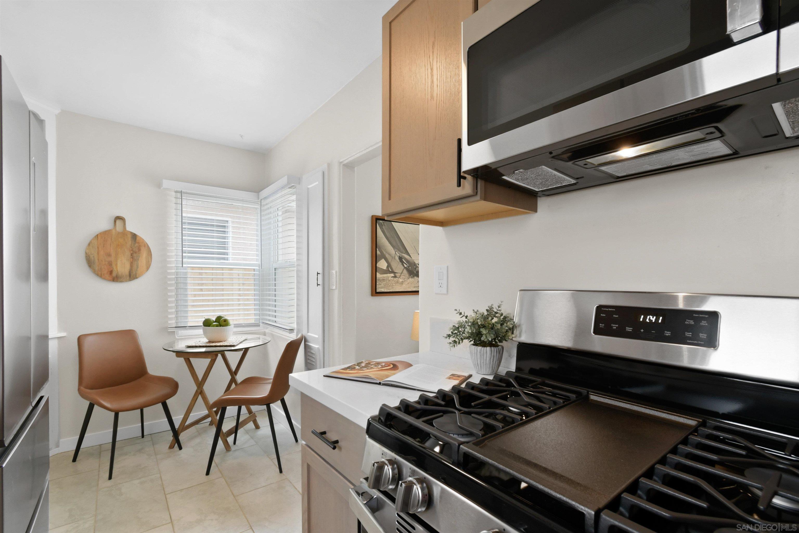 Detail Gallery Image 11 of 49 For 4614-4616  Larkspur St, San Diego,  CA 92107 - – Beds | – Baths