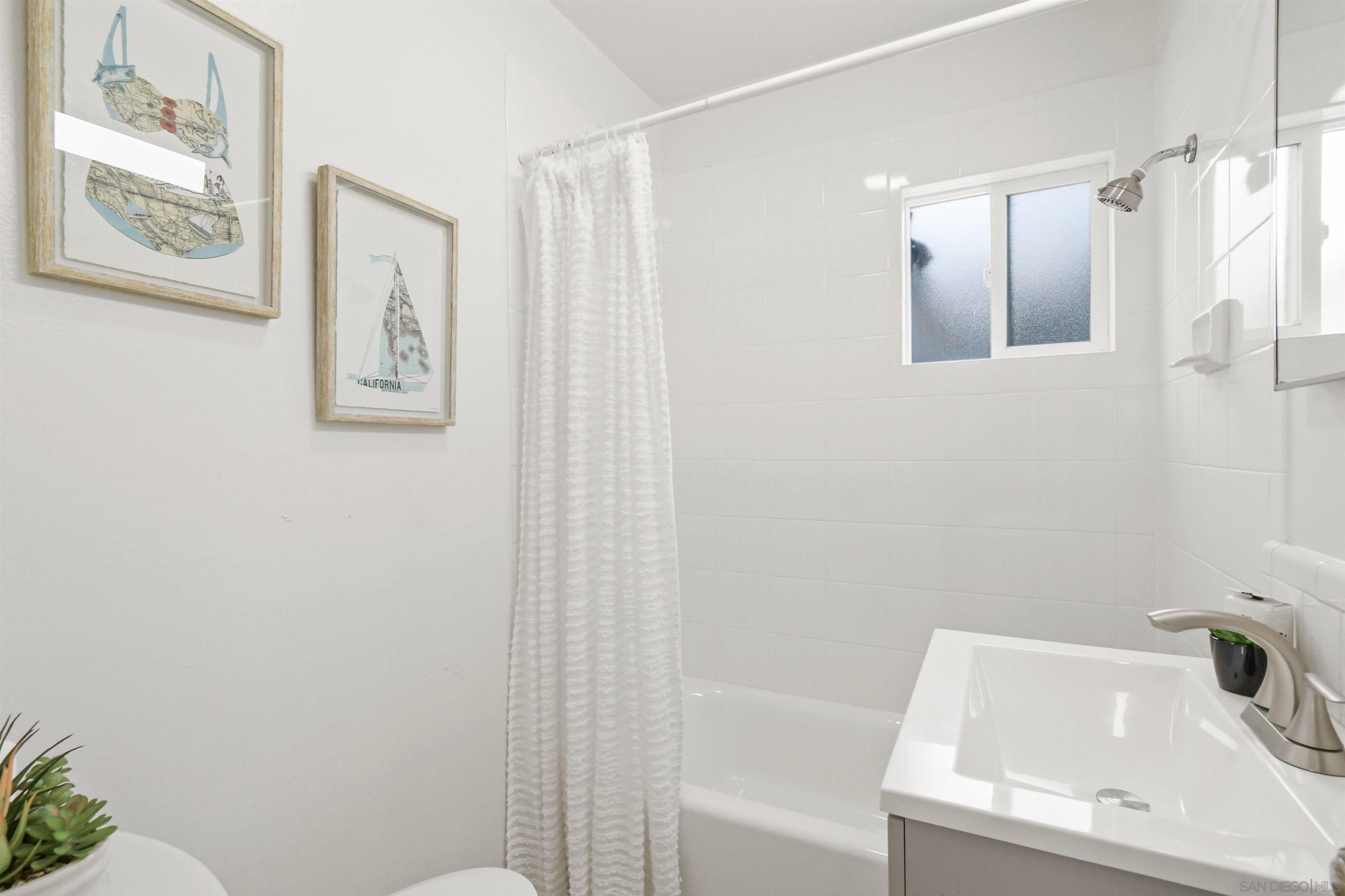 Detail Gallery Image 15 of 49 For 4614-4616  Larkspur St, San Diego,  CA 92107 - – Beds | – Baths