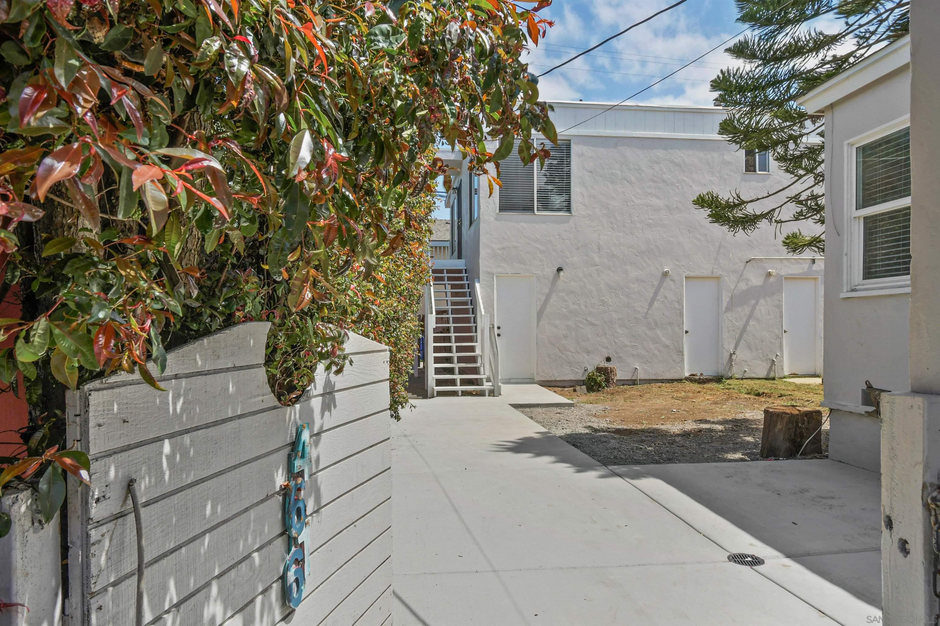 Detail Gallery Image 19 of 49 For 4614-4616  Larkspur St, San Diego,  CA 92107 - – Beds | – Baths