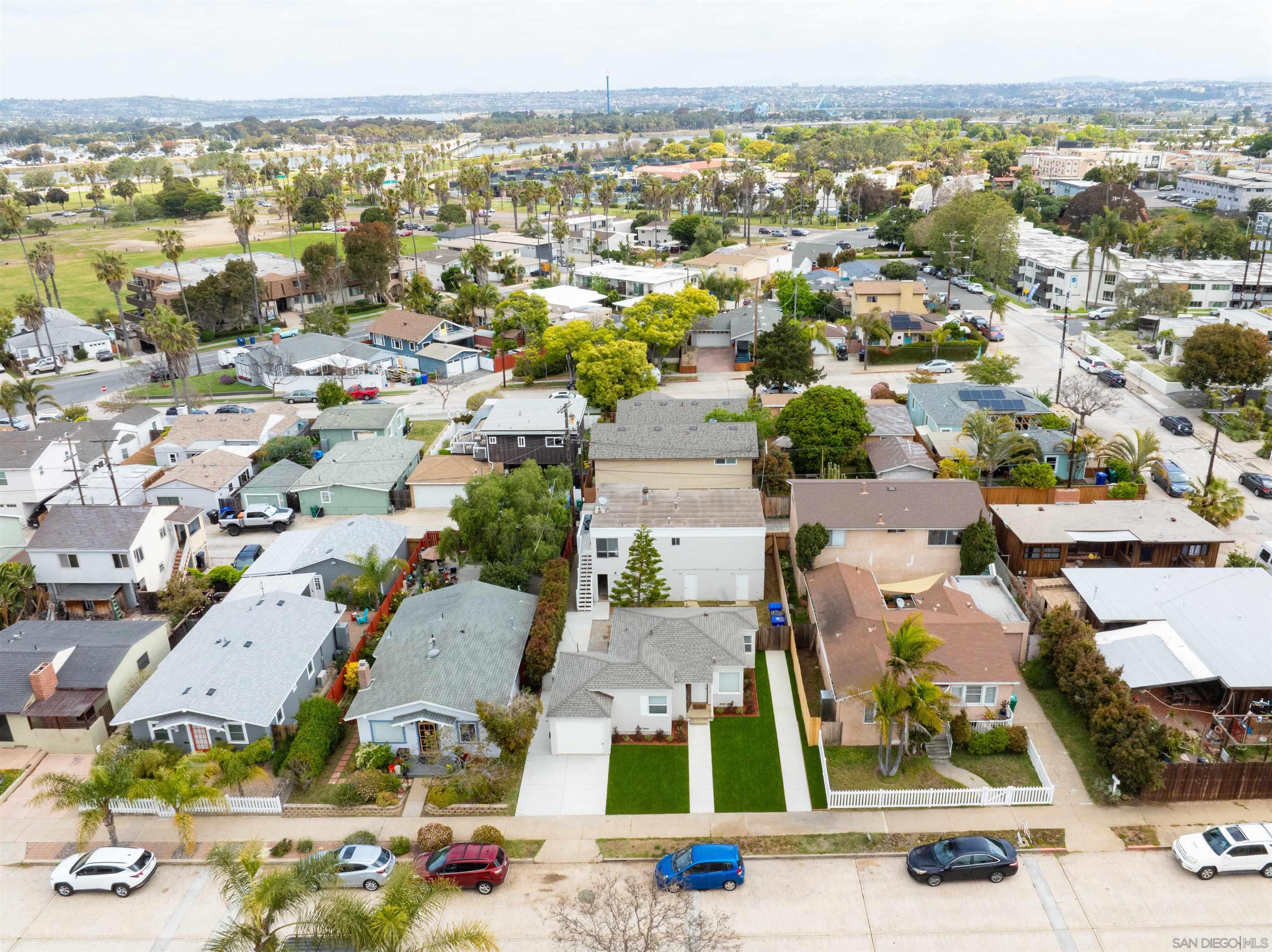 Detail Gallery Image 37 of 49 For 4614-4616  Larkspur St, San Diego,  CA 92107 - – Beds | – Baths