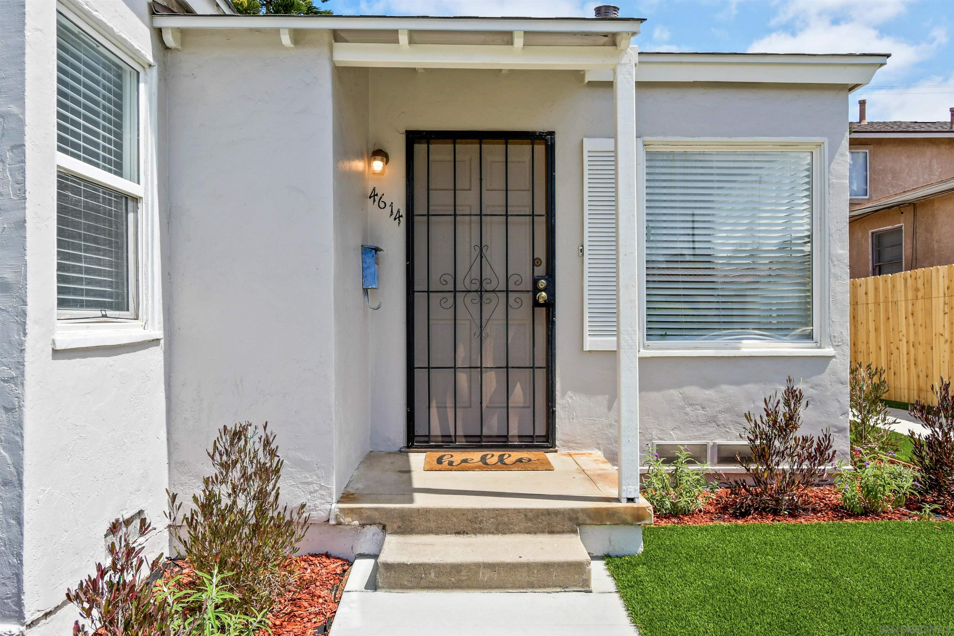 Detail Gallery Image 5 of 49 For 4614-4616  Larkspur St, San Diego,  CA 92107 - – Beds | – Baths