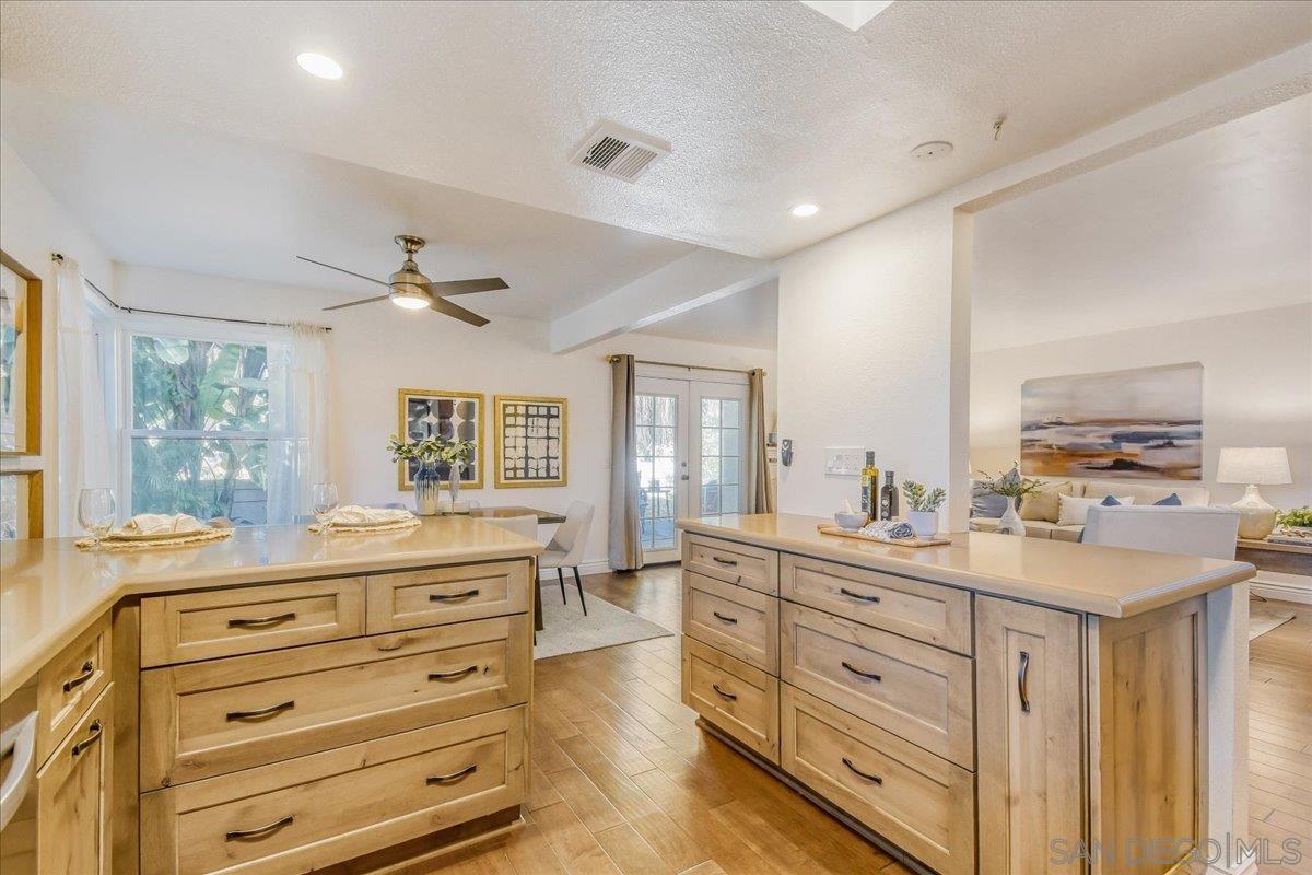 Detail Gallery Image 14 of 37 For 3504  Woodland Way, Carlsbad,  CA 92008 - 3 Beds | 2/1 Baths