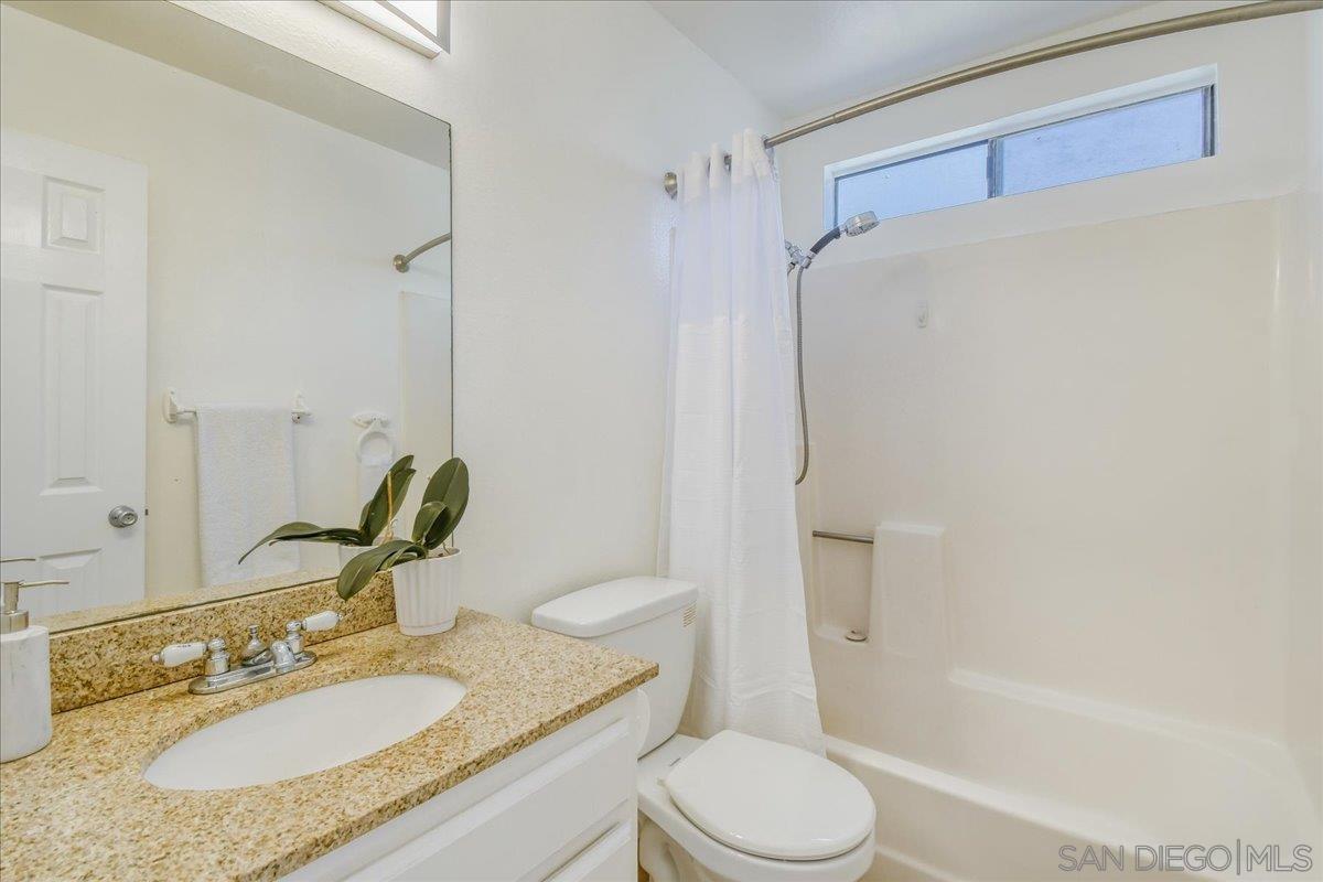 Detail Gallery Image 18 of 37 For 3504  Woodland Way, Carlsbad,  CA 92008 - 3 Beds | 2/1 Baths