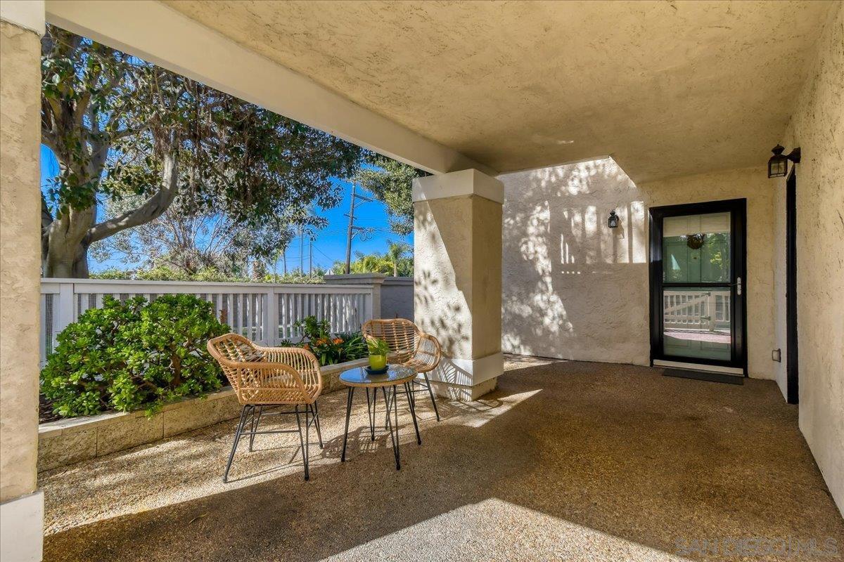 Detail Gallery Image 34 of 37 For 3504  Woodland Way, Carlsbad,  CA 92008 - 3 Beds | 2/1 Baths