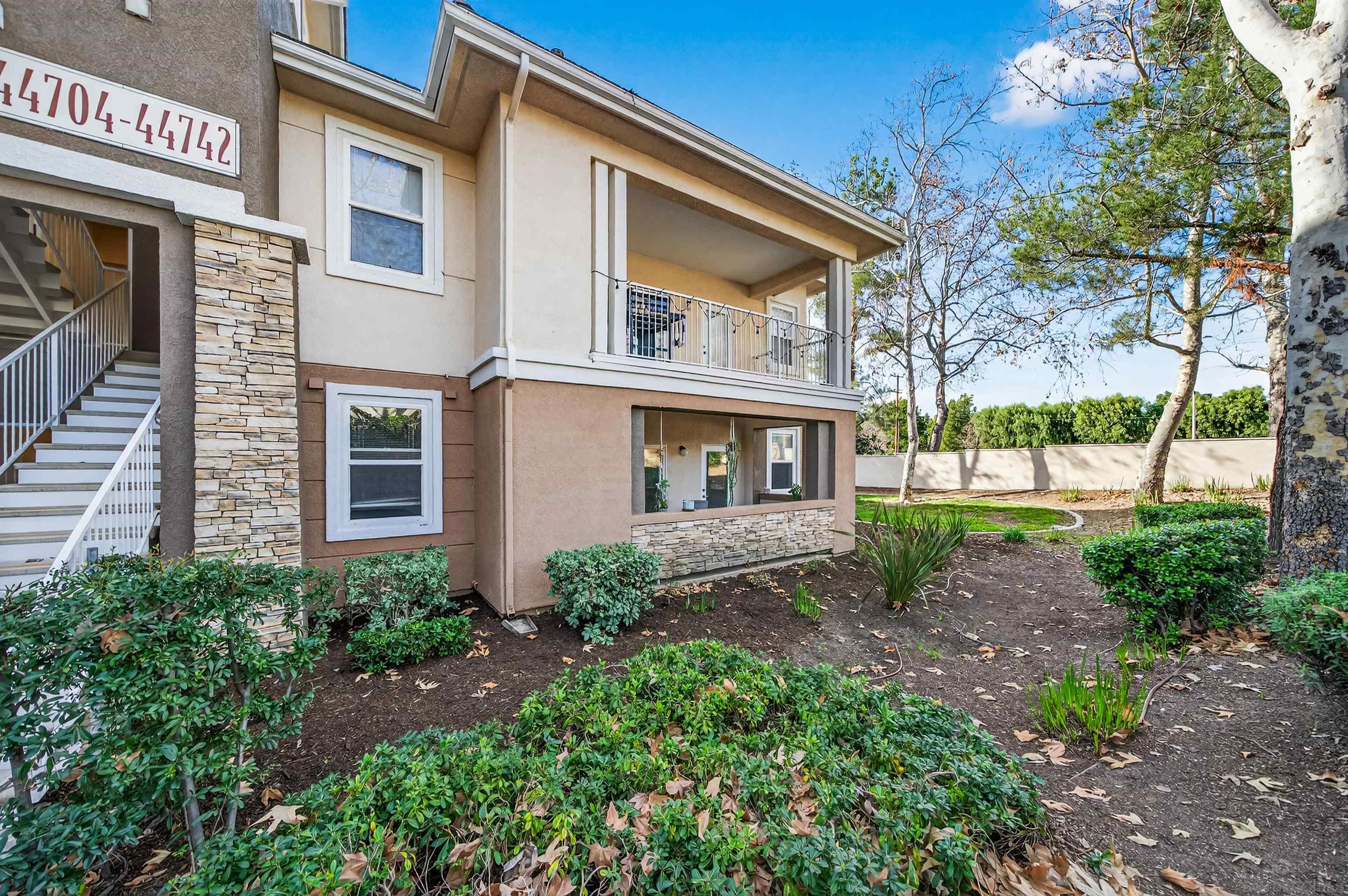 Detail Gallery Image 3 of 36 For 44706  Adam Ln, Temecula,  CA 92592 - 2 Beds | 2 Baths