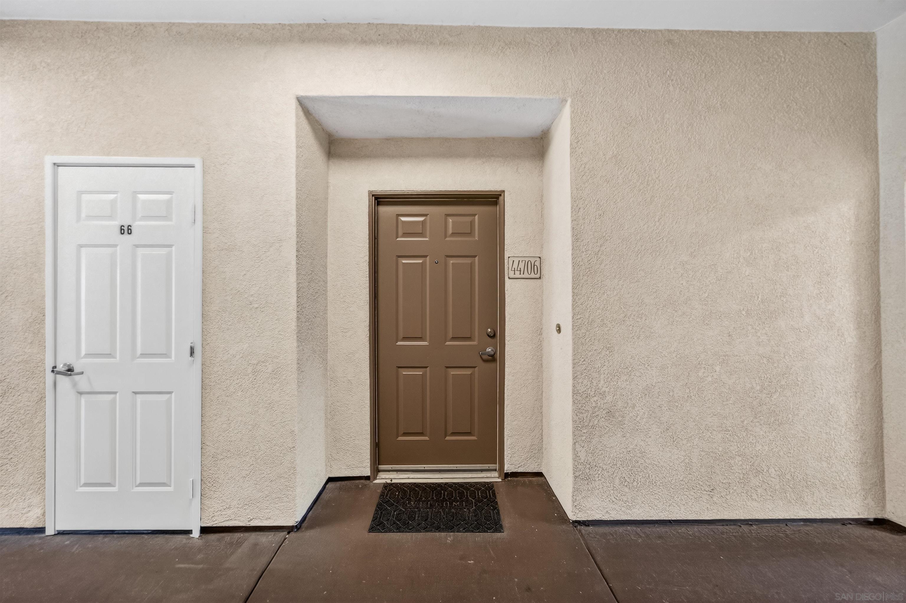 Detail Gallery Image 4 of 36 For 44706  Adam Ln, Temecula,  CA 92592 - 2 Beds | 2 Baths