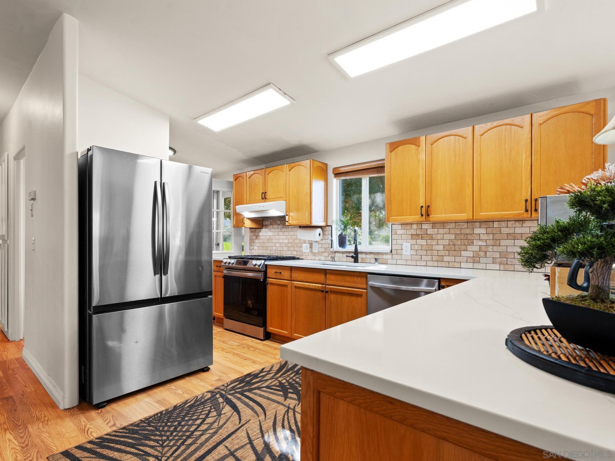 Detail Gallery Image 12 of 56 For 1550  Keyes Road, Ramona,  CA 92065 - 7 Beds | 3 Baths