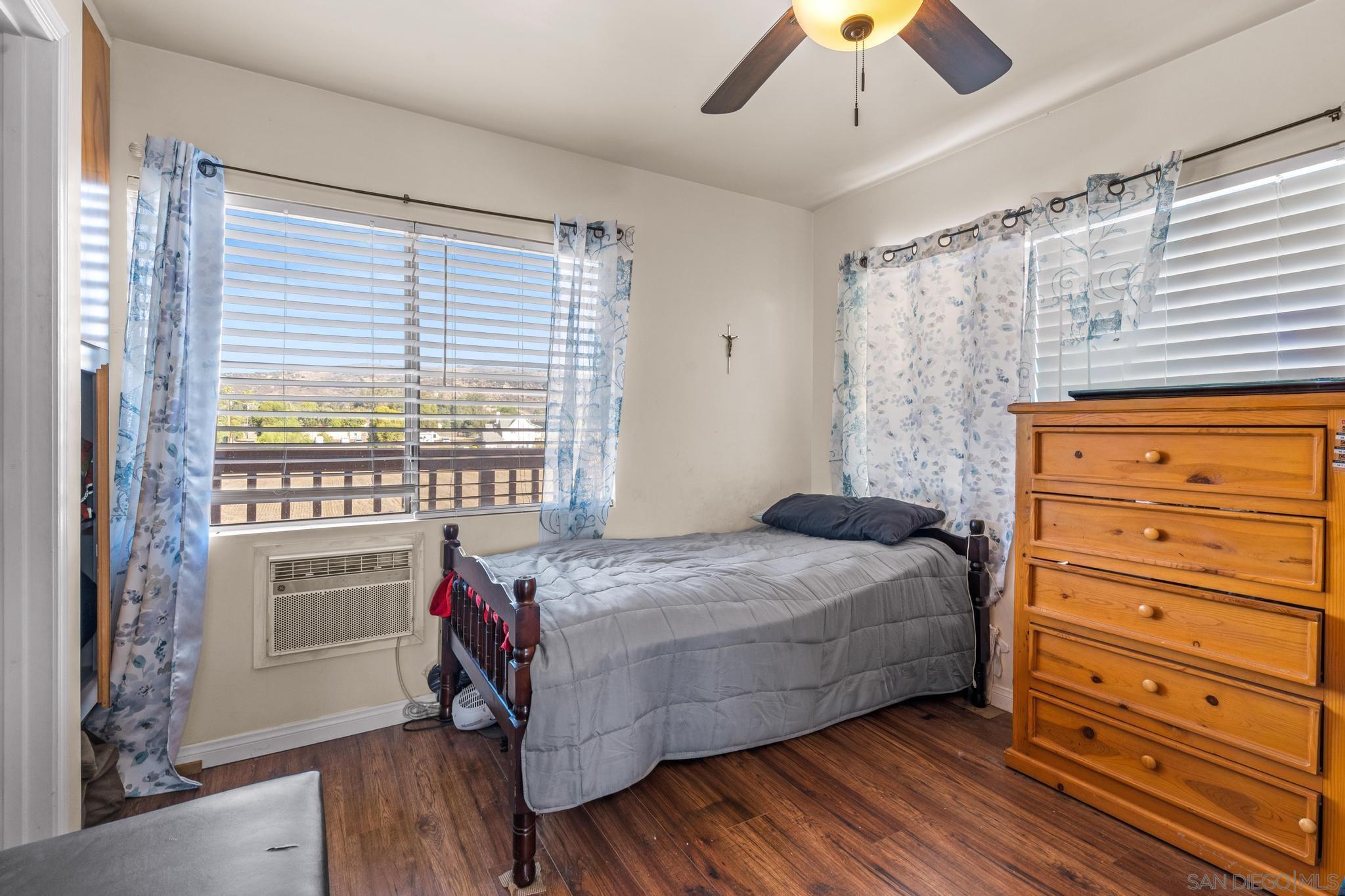 Detail Gallery Image 38 of 56 For 1550  Keyes Road, Ramona,  CA 92065 - 7 Beds | 3 Baths