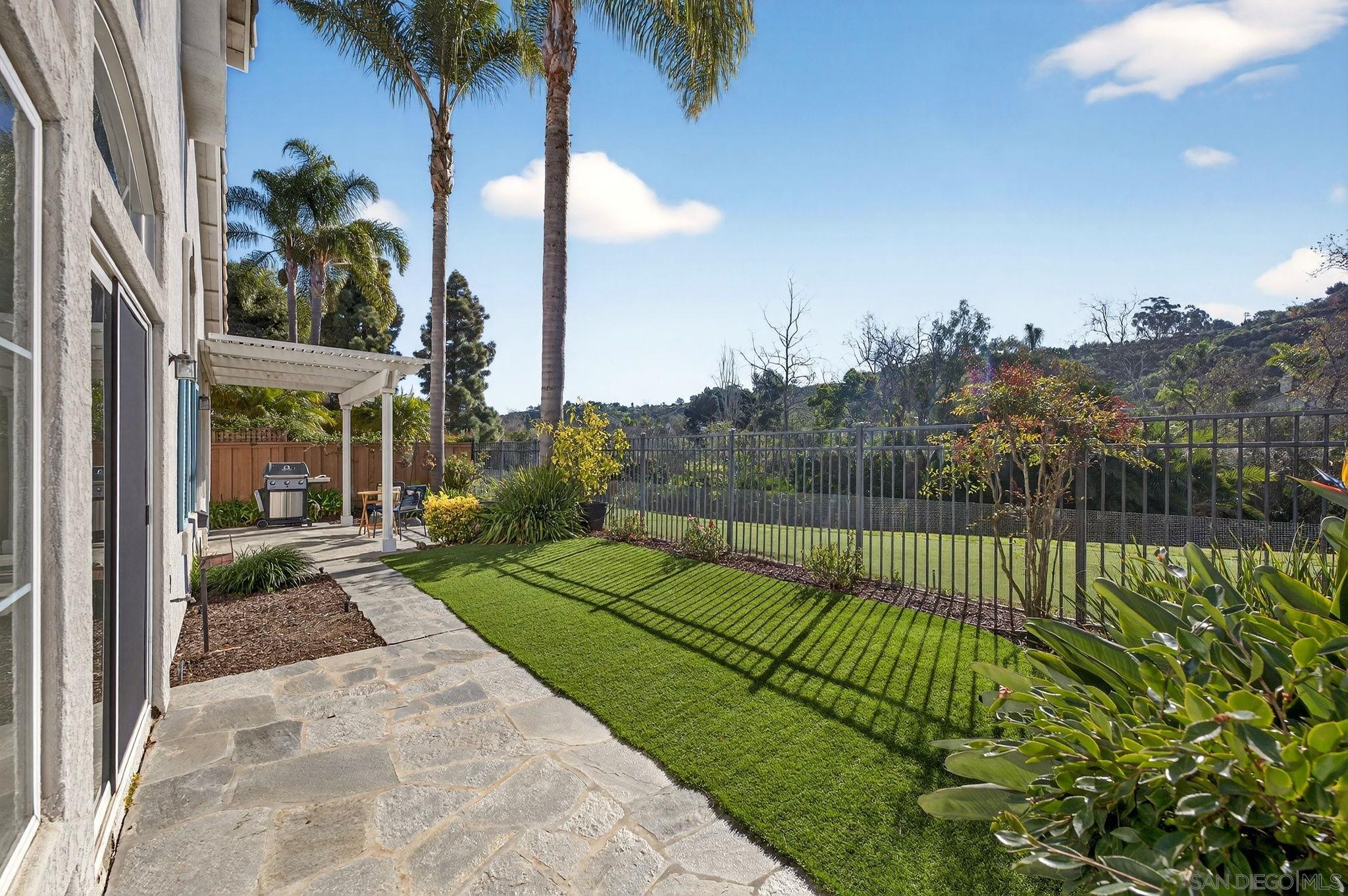 Detail Gallery Image 50 of 71 For 5017  Ruette De Mer, San Diego,  CA 92130 - 4 Beds | 3 Baths