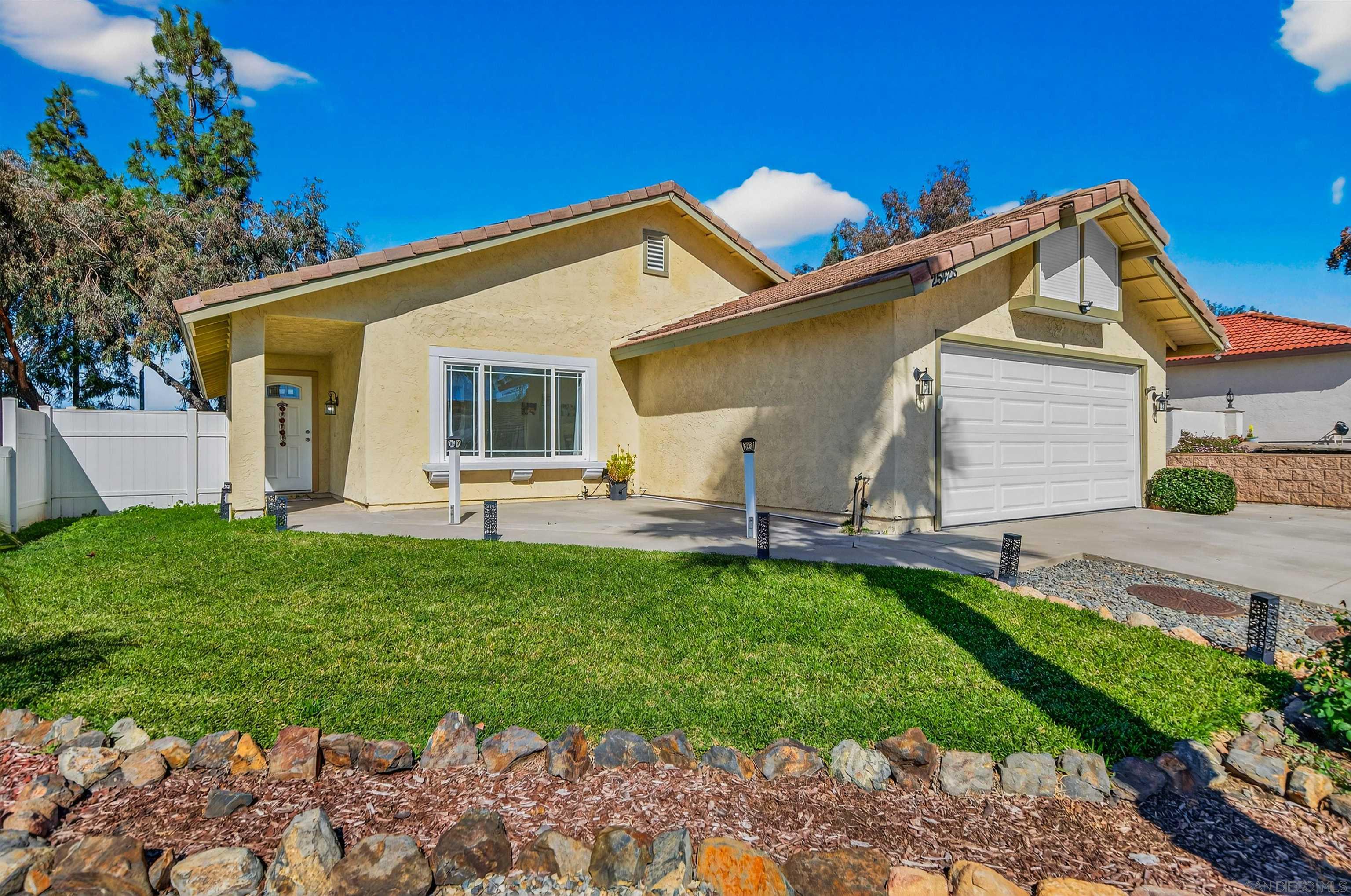 Detail Gallery Image 2 of 26 For 25428  Boxelder Dr, Murrieta,  CA 92563 - 3 Beds | 2 Baths