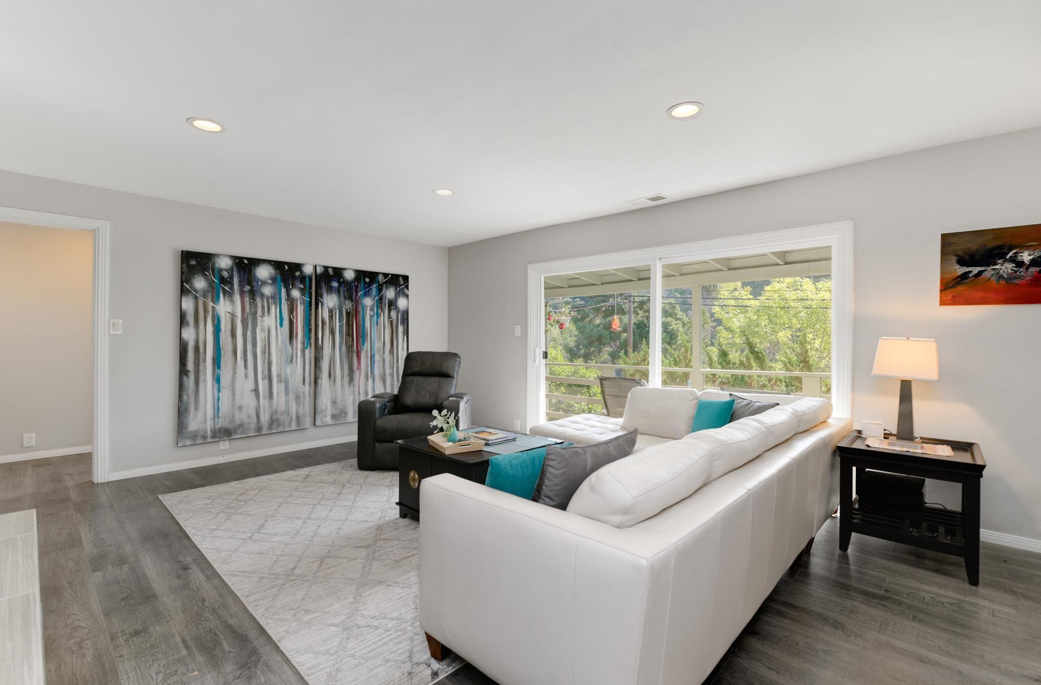 Front Image Thumbnail for SD260002769