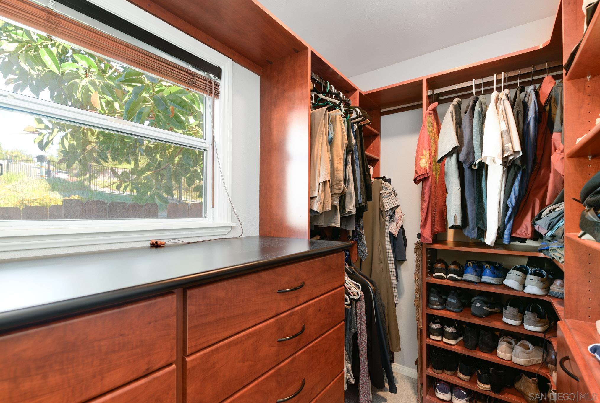 Detail Gallery Image 14 of 32 For 6150  Radio Dr, San Diego,  CA 92114 - 3 Beds | 3 Baths