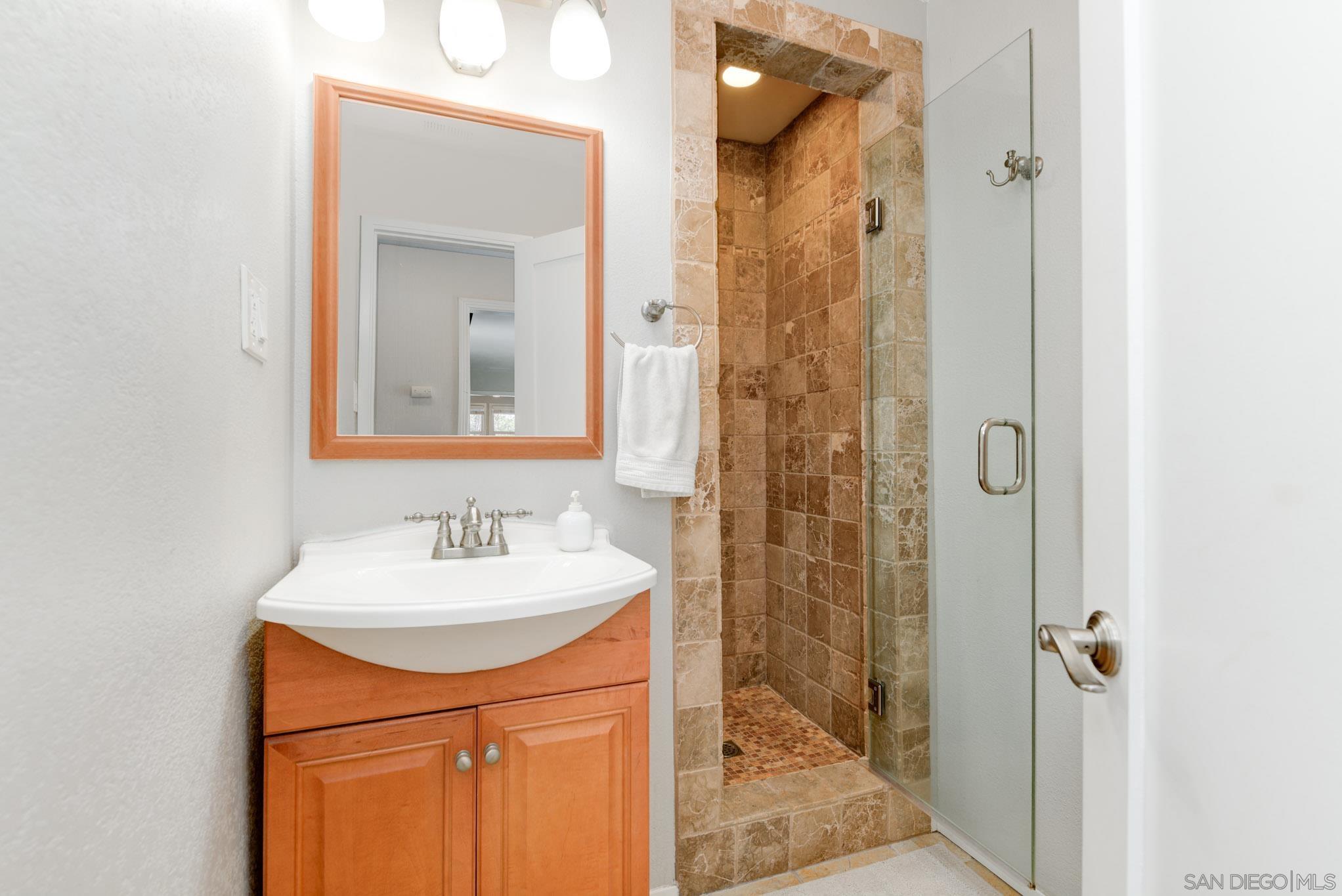 Detail Gallery Image 18 of 32 For 6150  Radio Dr, San Diego,  CA 92114 - 3 Beds | 3 Baths