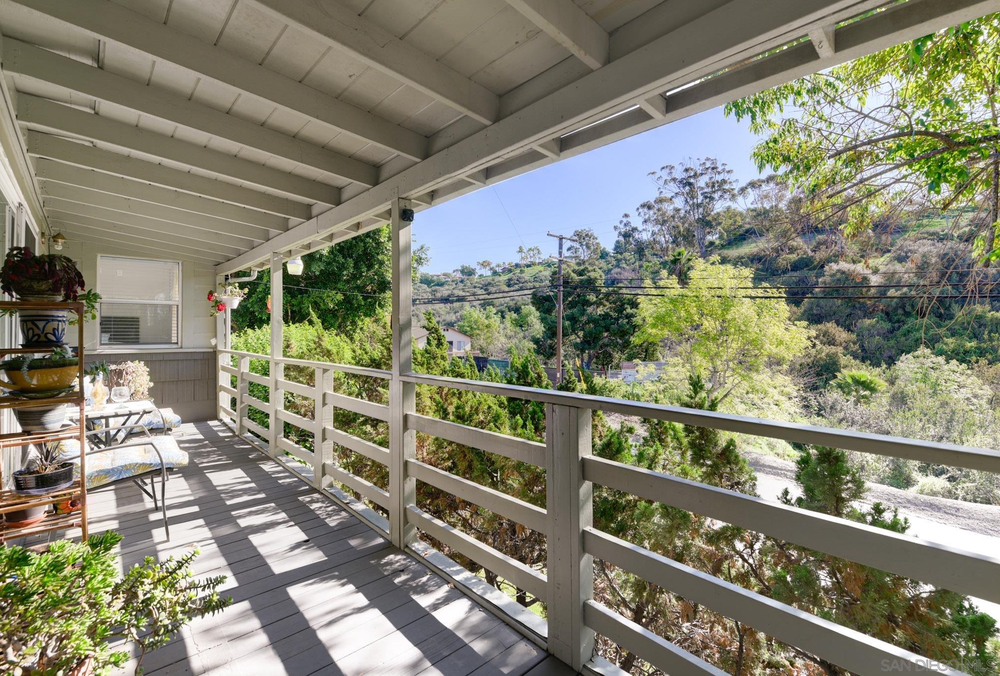 Detail Gallery Image 22 of 32 For 6150  Radio Dr, San Diego,  CA 92114 - 3 Beds | 3 Baths