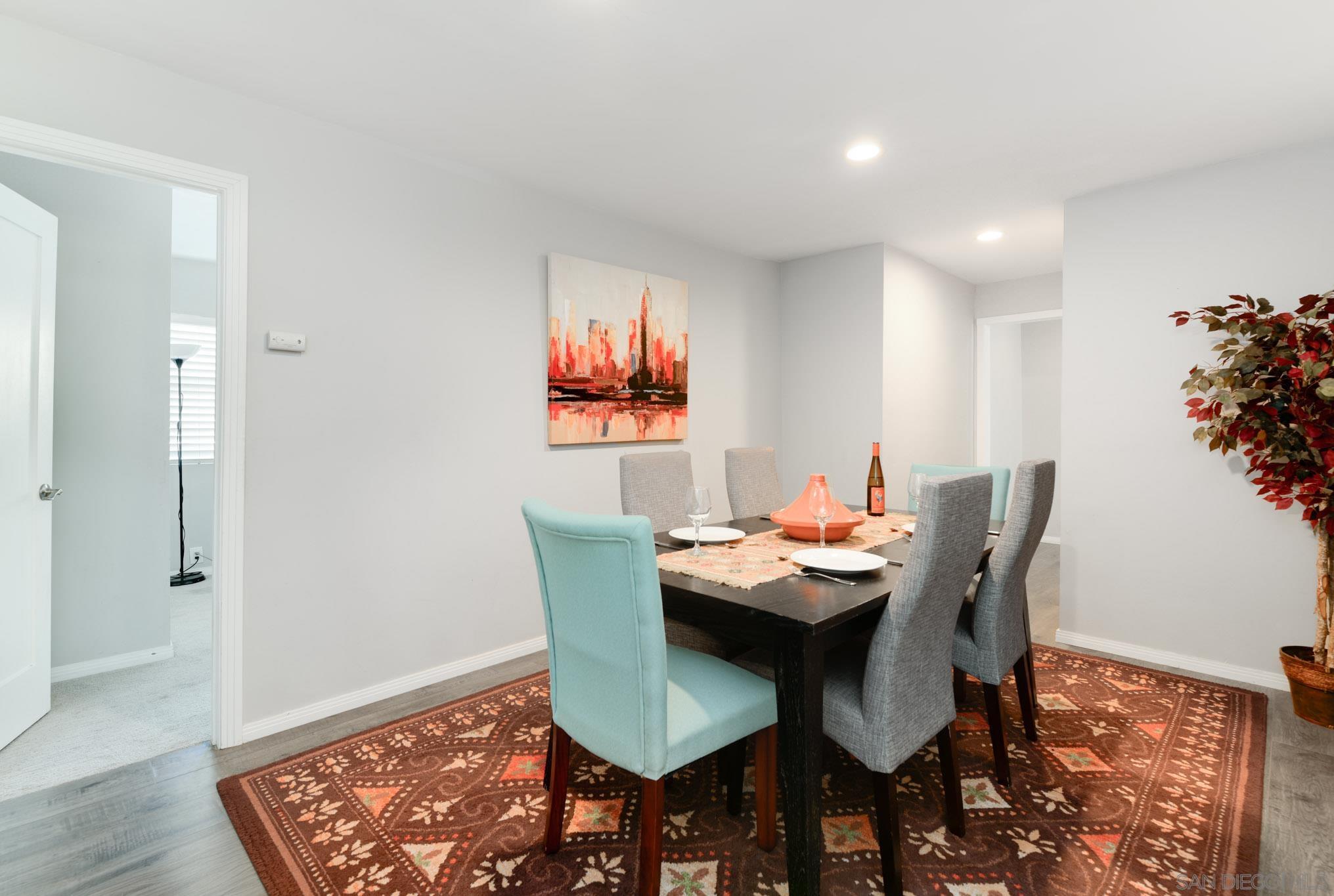 Detail Gallery Image 4 of 32 For 6150  Radio Dr, San Diego,  CA 92114 - 3 Beds | 3 Baths