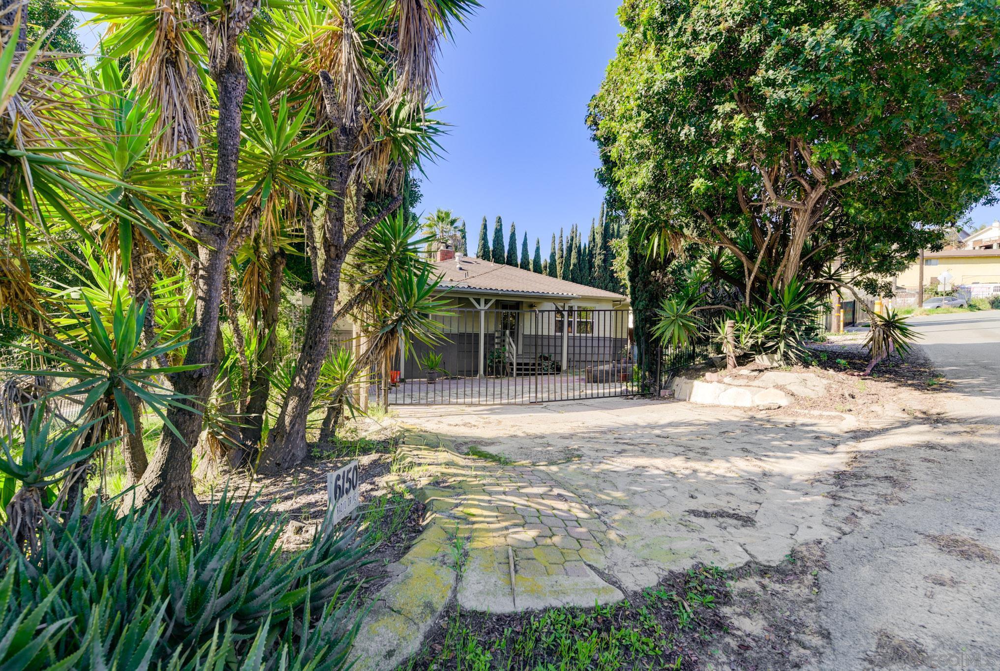 Detail Gallery Image 31 of 32 For 6150  Radio Dr, San Diego,  CA 92114 - 3 Beds | 3 Baths