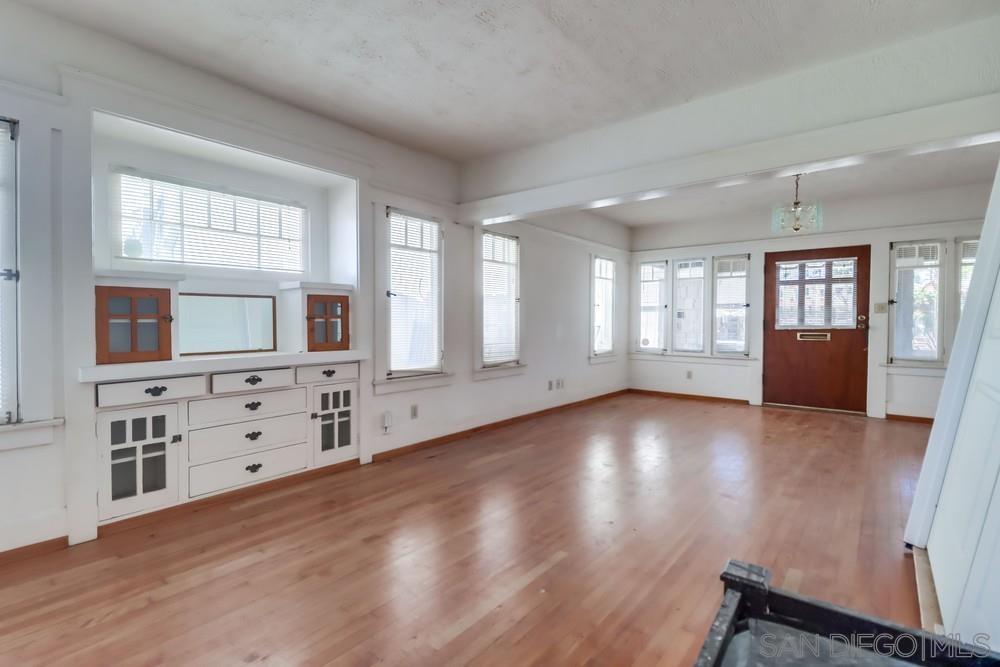 Detail Gallery Image 7 of 28 For 3376  30th Street, San Diego,  CA 92104 - 3 Beds | 2 Baths