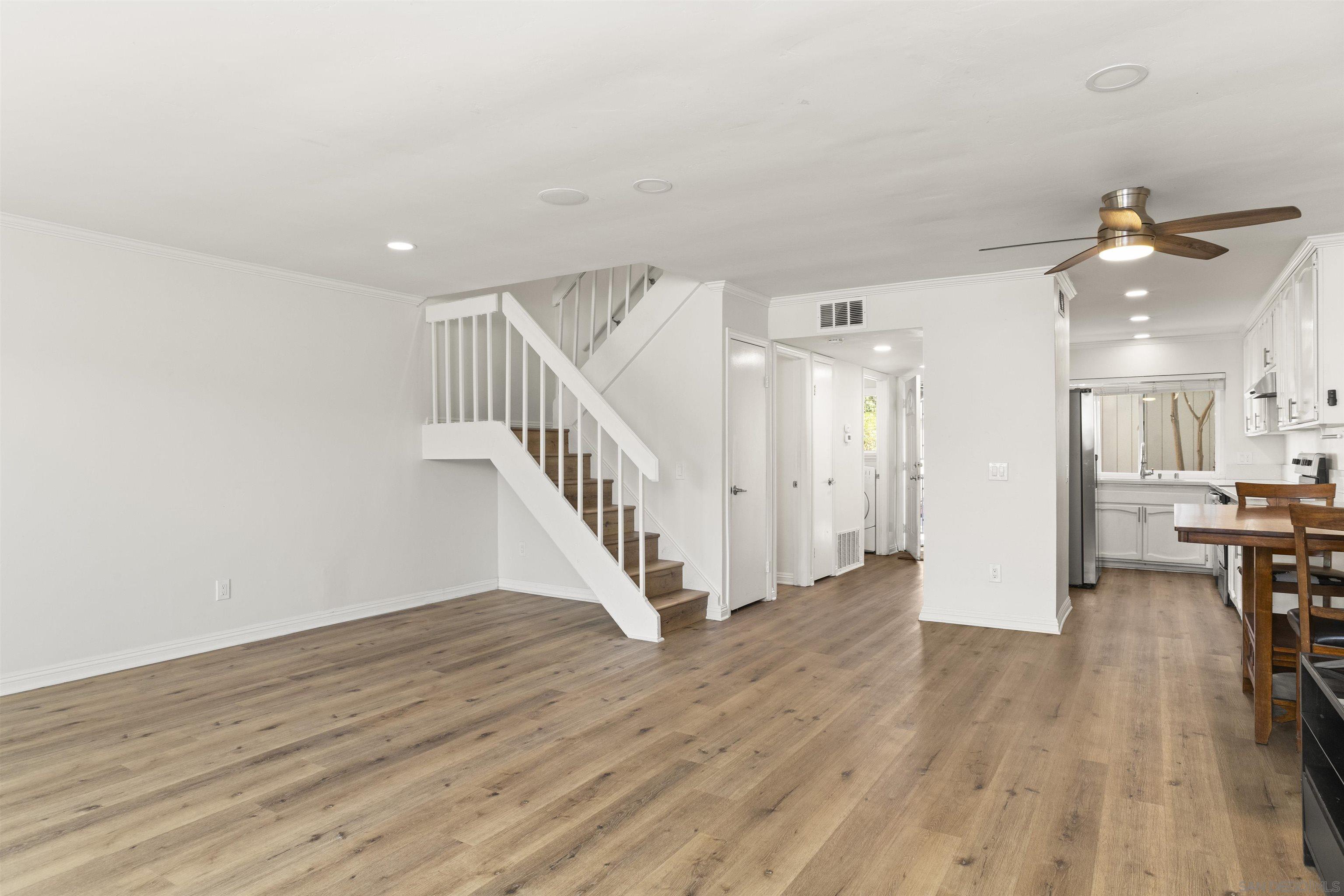 Detail Gallery Image 11 of 63 For 17368  Caminito Canasto, San Diego,  CA 92127 - 3 Beds | 2/1 Baths