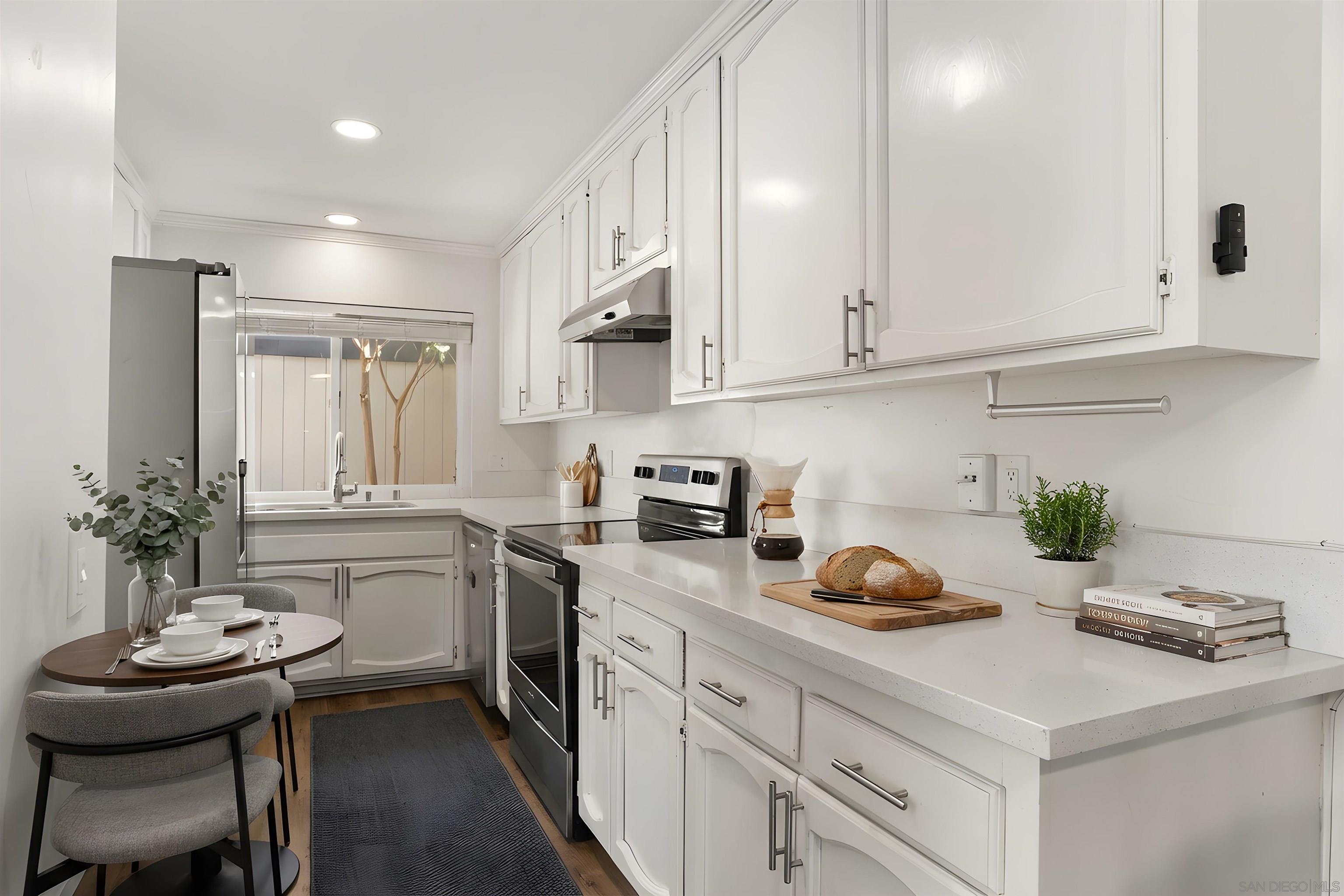 Detail Gallery Image 13 of 63 For 17368  Caminito Canasto, San Diego,  CA 92127 - 3 Beds | 2/1 Baths