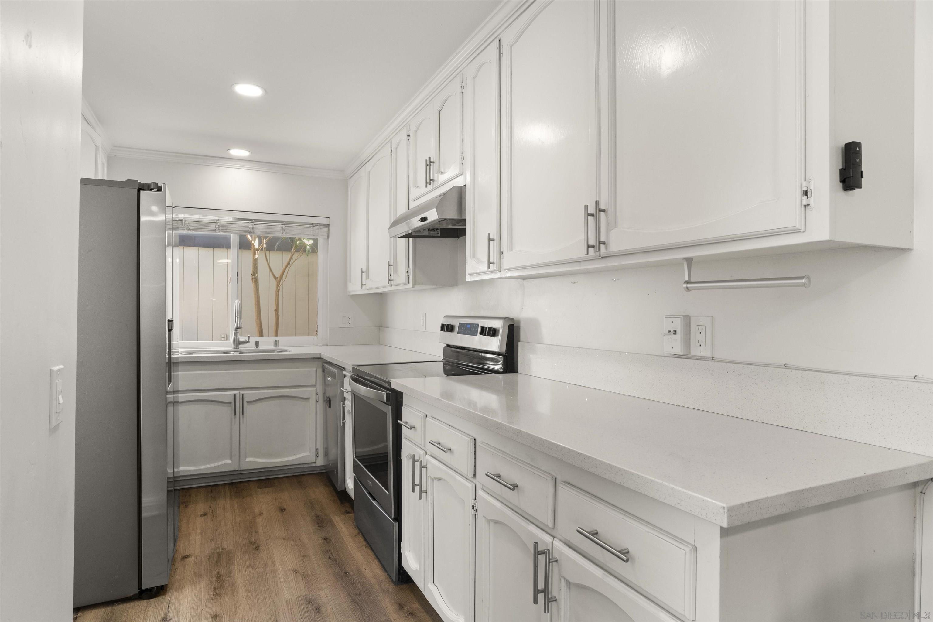 Detail Gallery Image 14 of 63 For 17368  Caminito Canasto, San Diego,  CA 92127 - 3 Beds | 2/1 Baths