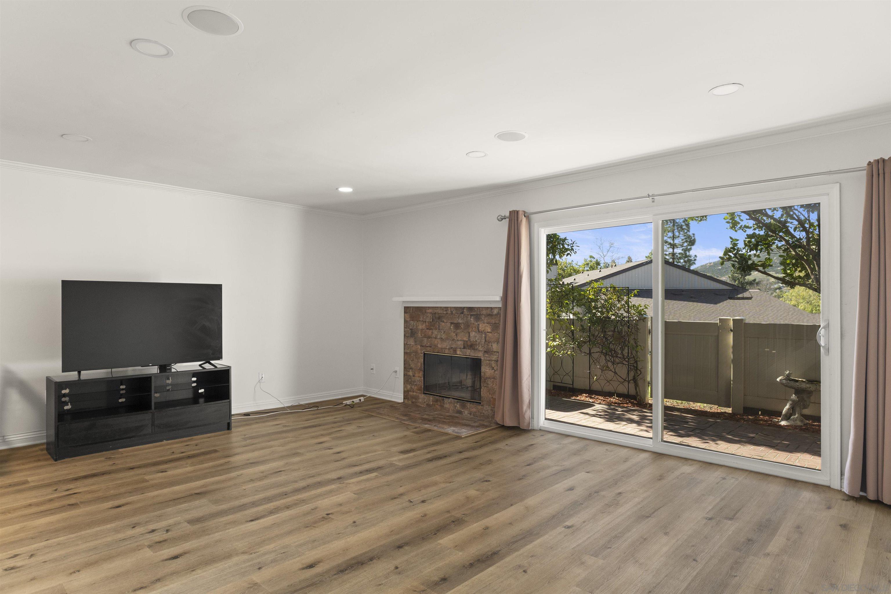 Detail Gallery Image 9 of 63 For 17368  Caminito Canasto, San Diego,  CA 92127 - 3 Beds | 2/1 Baths