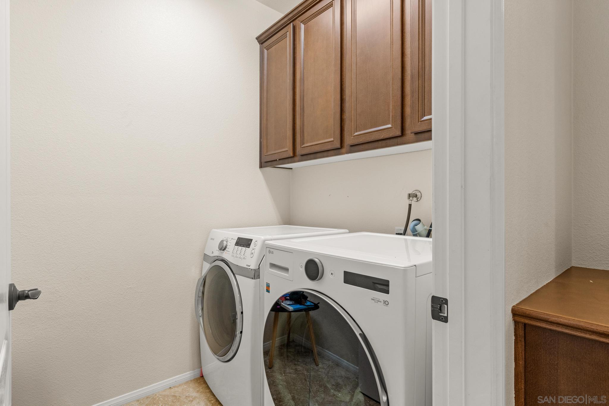 Detail Gallery Image 13 of 18 For 17071  Calle Trevino  #UNIT 8,  San Diego,  CA 92127 - 3 Beds | 2/1 Baths