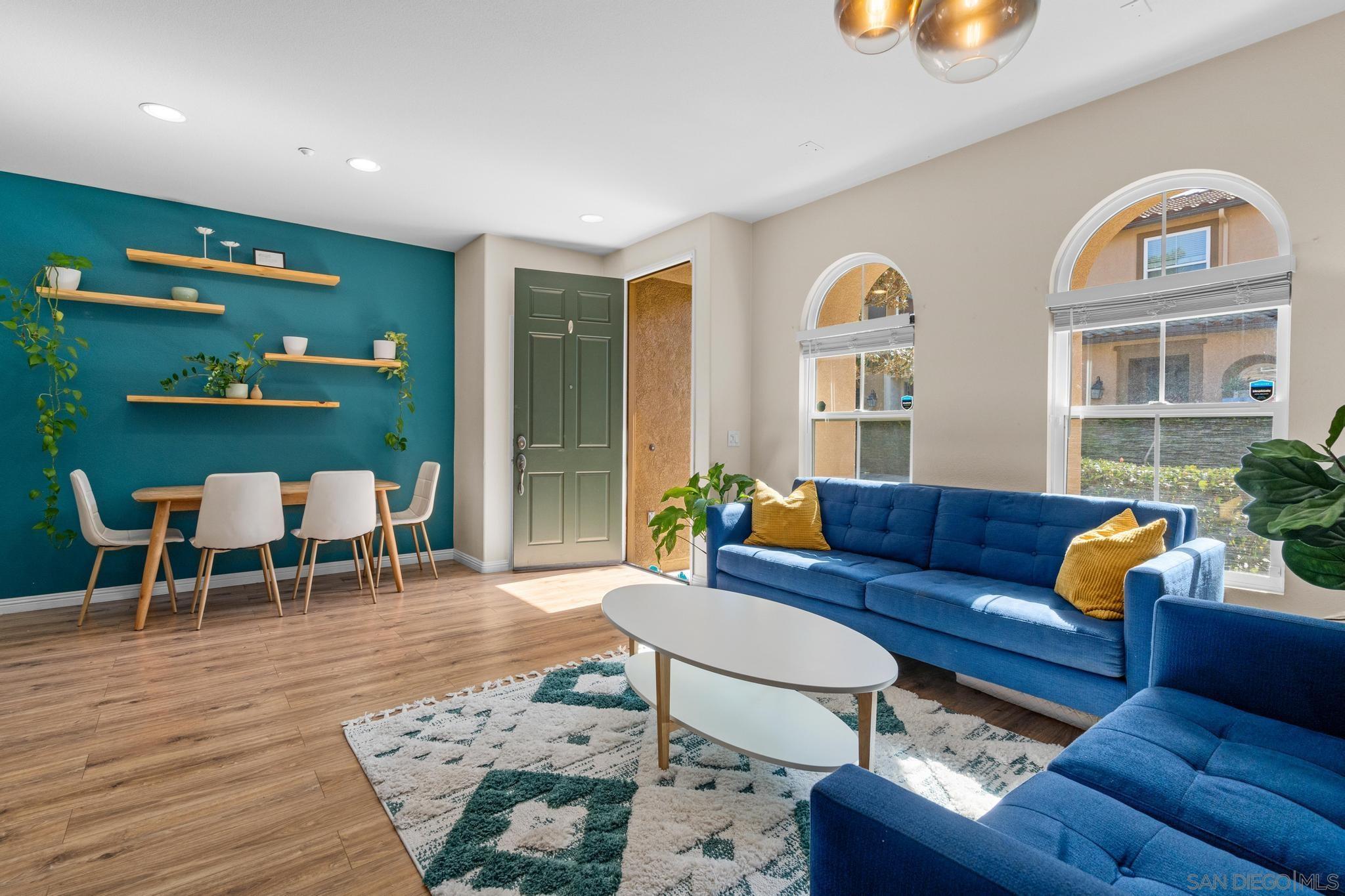 Detail Gallery Image 5 of 18 For 17071  Calle Trevino  #UNIT 8,  San Diego,  CA 92127 - 3 Beds | 2/1 Baths