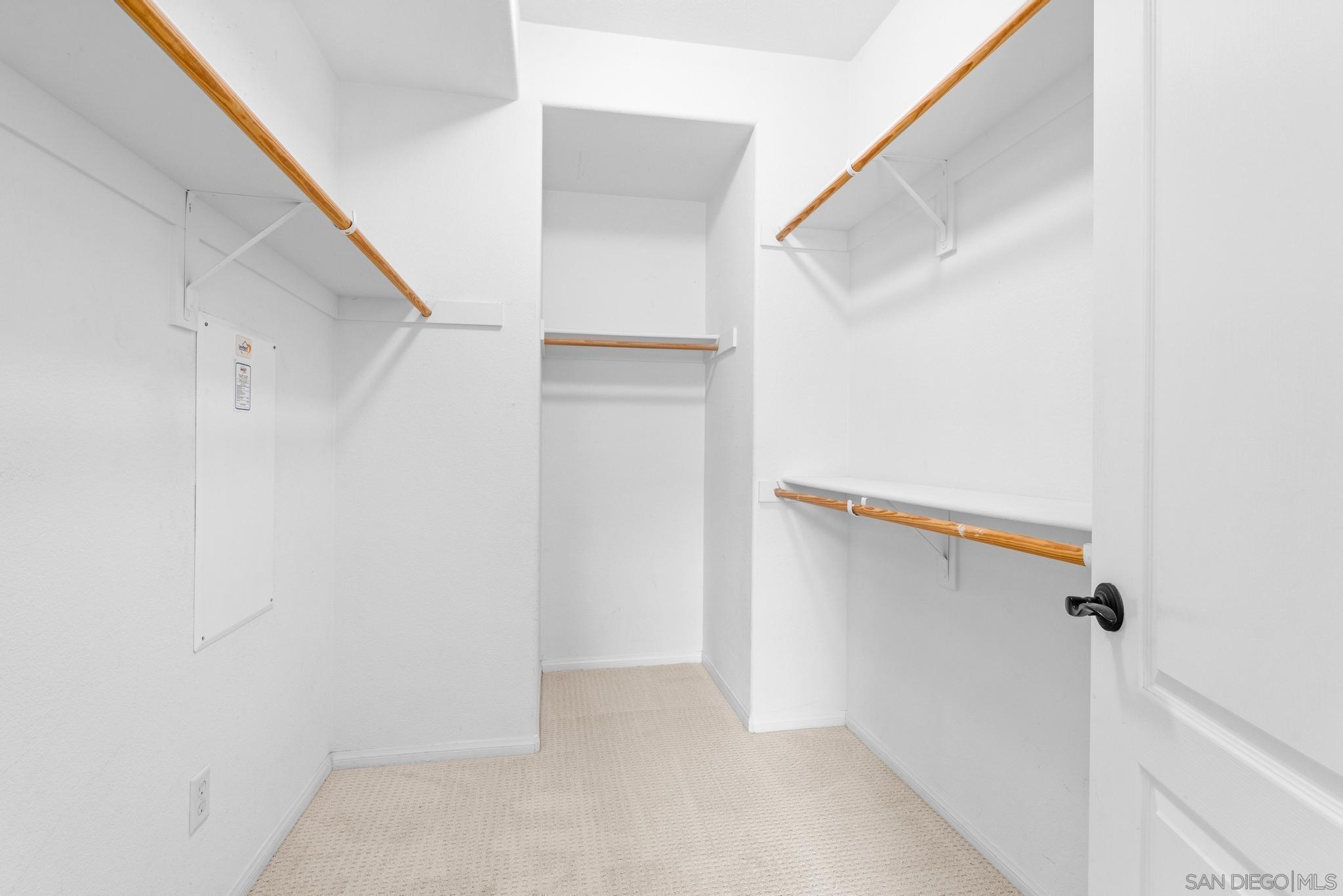 Detail Gallery Image 9 of 18 For 17071  Calle Trevino  #UNIT 8,  San Diego,  CA 92127 - 3 Beds | 2/1 Baths