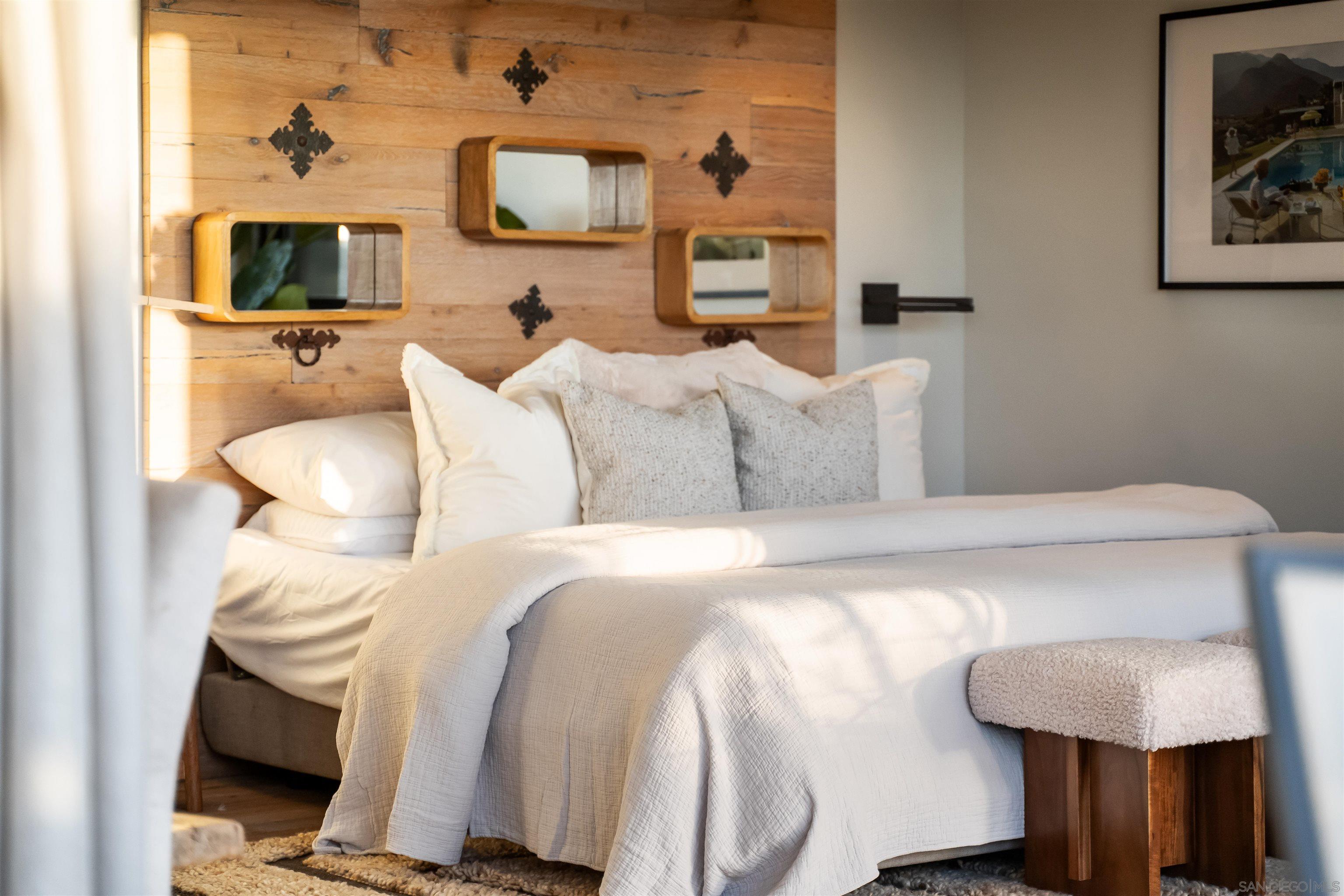 Detail Gallery Image 20 of 75 For 1715-17  Coast Blvd, Del Mar,  CA 92014 - 5 Beds | 4/1 Baths