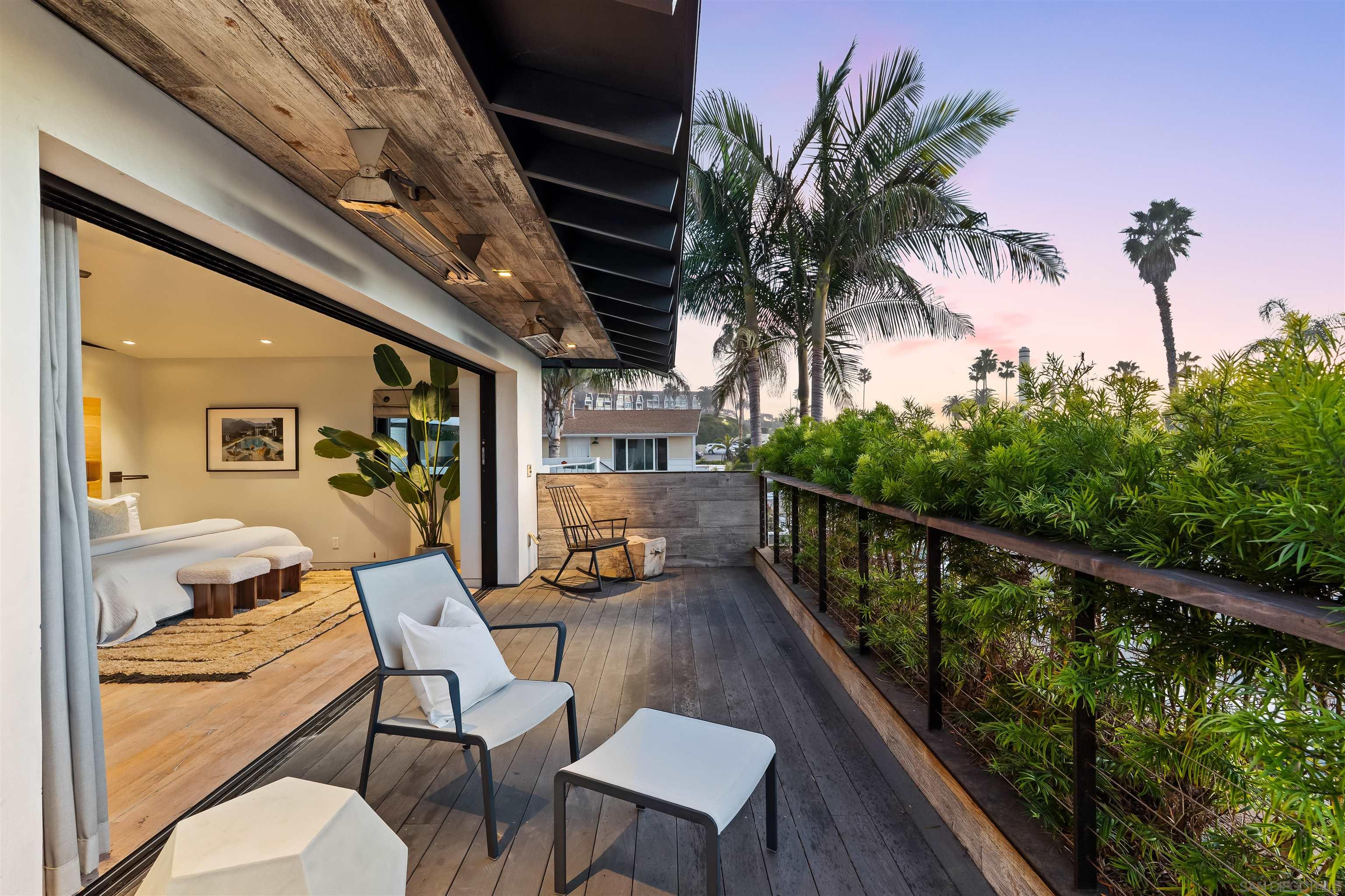 Detail Gallery Image 23 of 75 For 1715-17  Coast Blvd, Del Mar,  CA 92014 - 5 Beds | 4/1 Baths