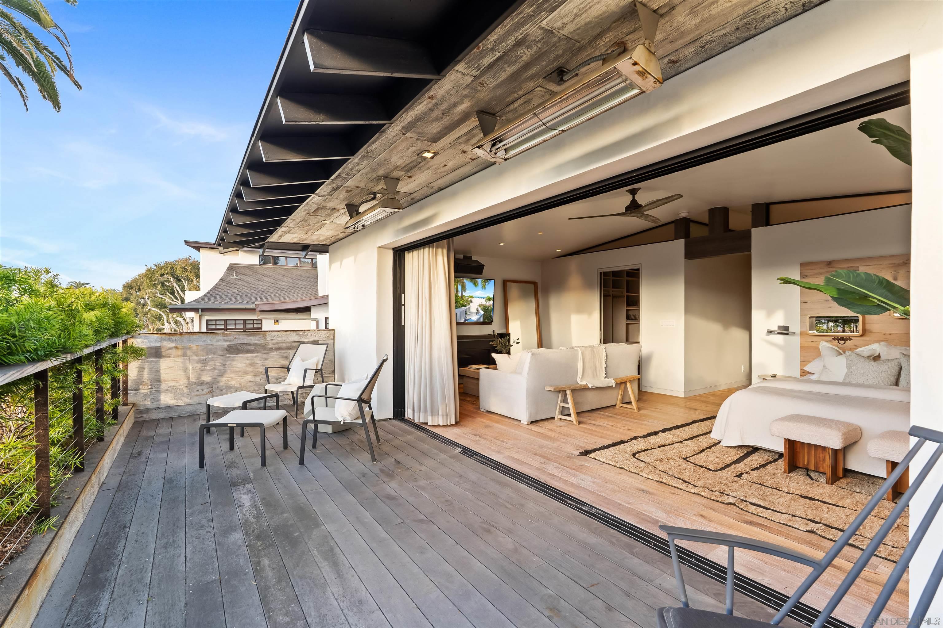 Detail Gallery Image 24 of 75 For 1715-17  Coast Blvd, Del Mar,  CA 92014 - 5 Beds | 4/1 Baths