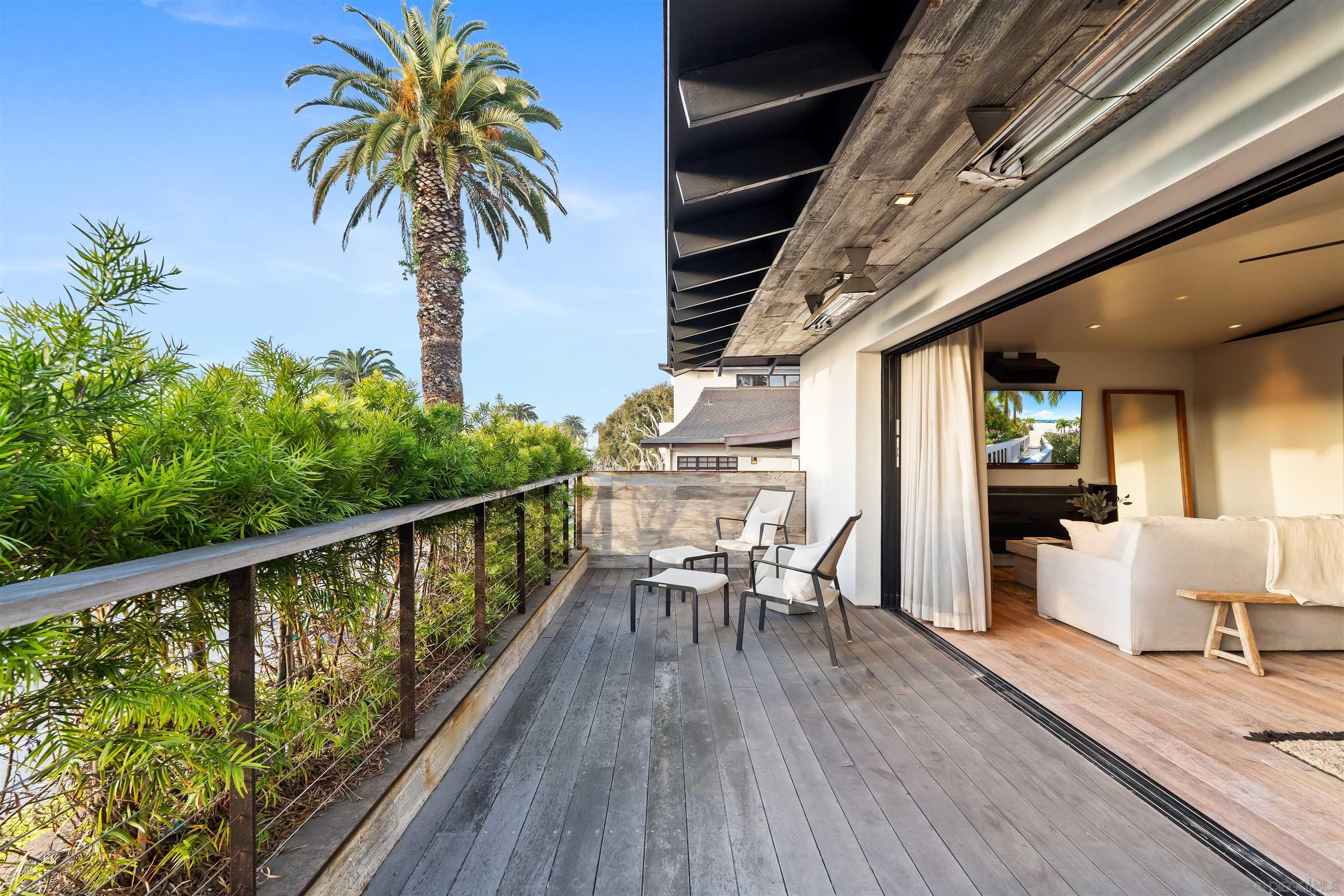 Detail Gallery Image 30 of 75 For 1715-17  Coast Blvd, Del Mar,  CA 92014 - 5 Beds | 4/1 Baths