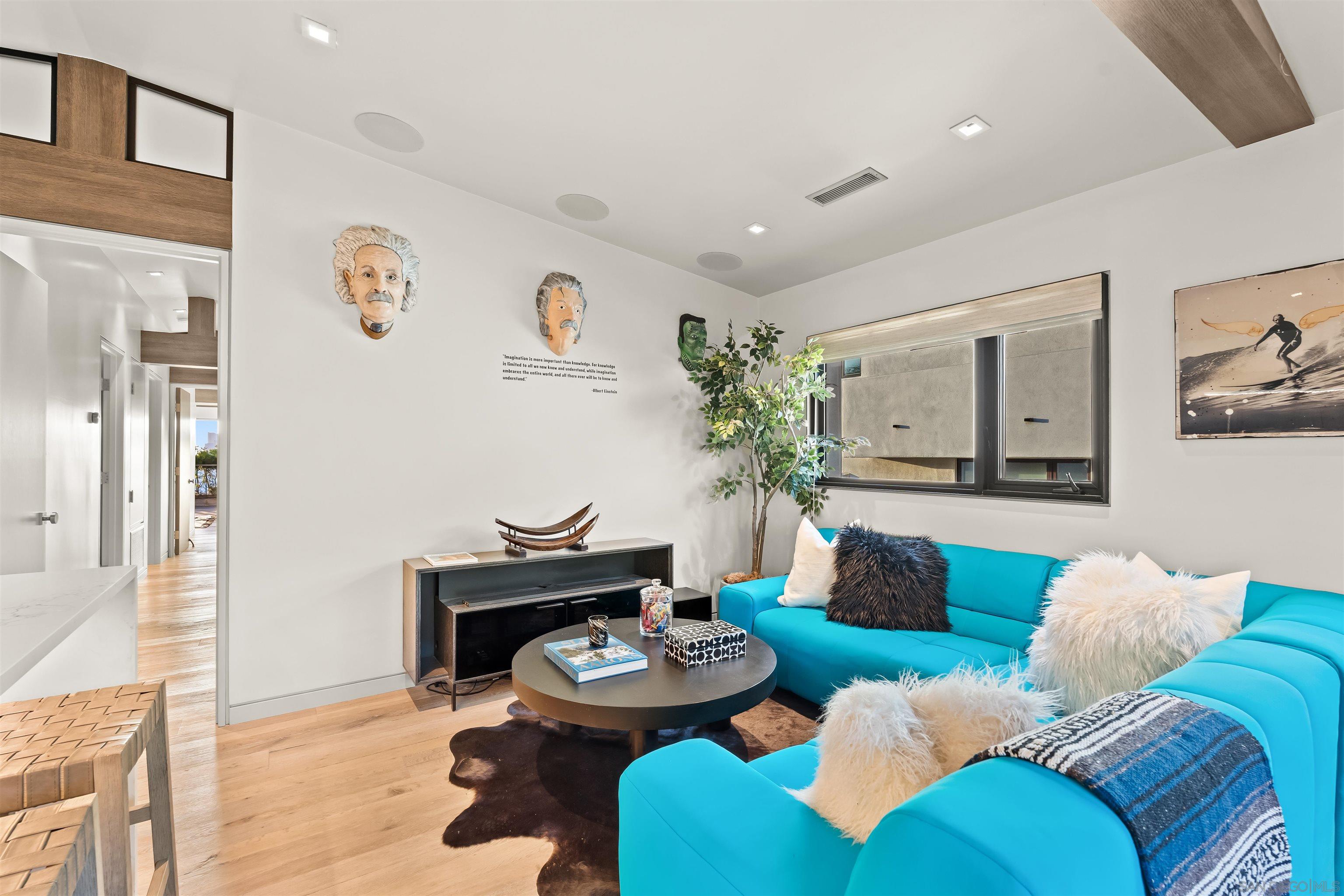 Detail Gallery Image 50 of 75 For 1715-17  Coast Blvd, Del Mar,  CA 92014 - 5 Beds | 4/1 Baths