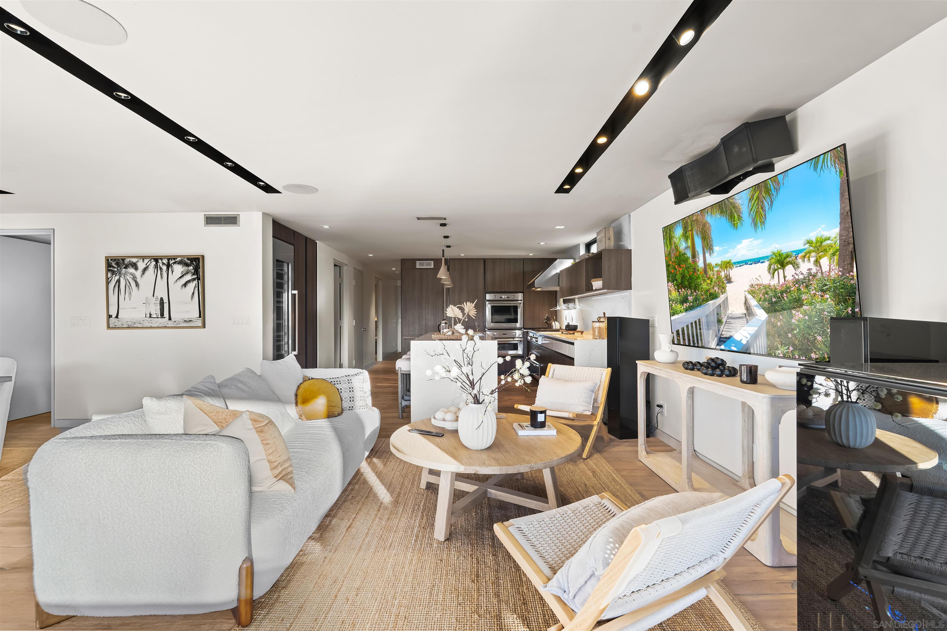 Detail Gallery Image 6 of 75 For 1715-17  Coast Blvd, Del Mar,  CA 92014 - 5 Beds | 4/1 Baths