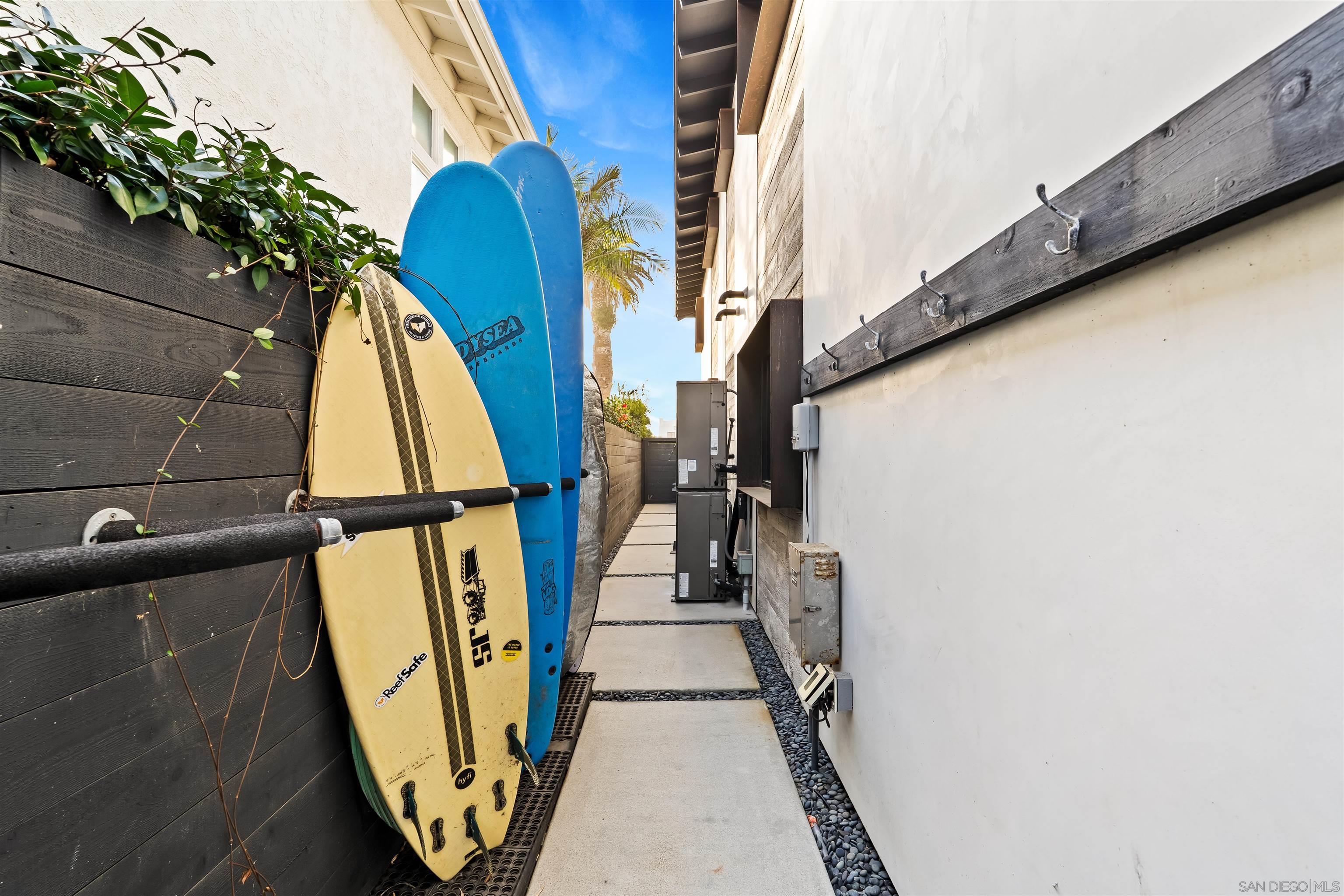 Detail Gallery Image 59 of 75 For 1715-17  Coast Blvd, Del Mar,  CA 92014 - 5 Beds | 4/1 Baths