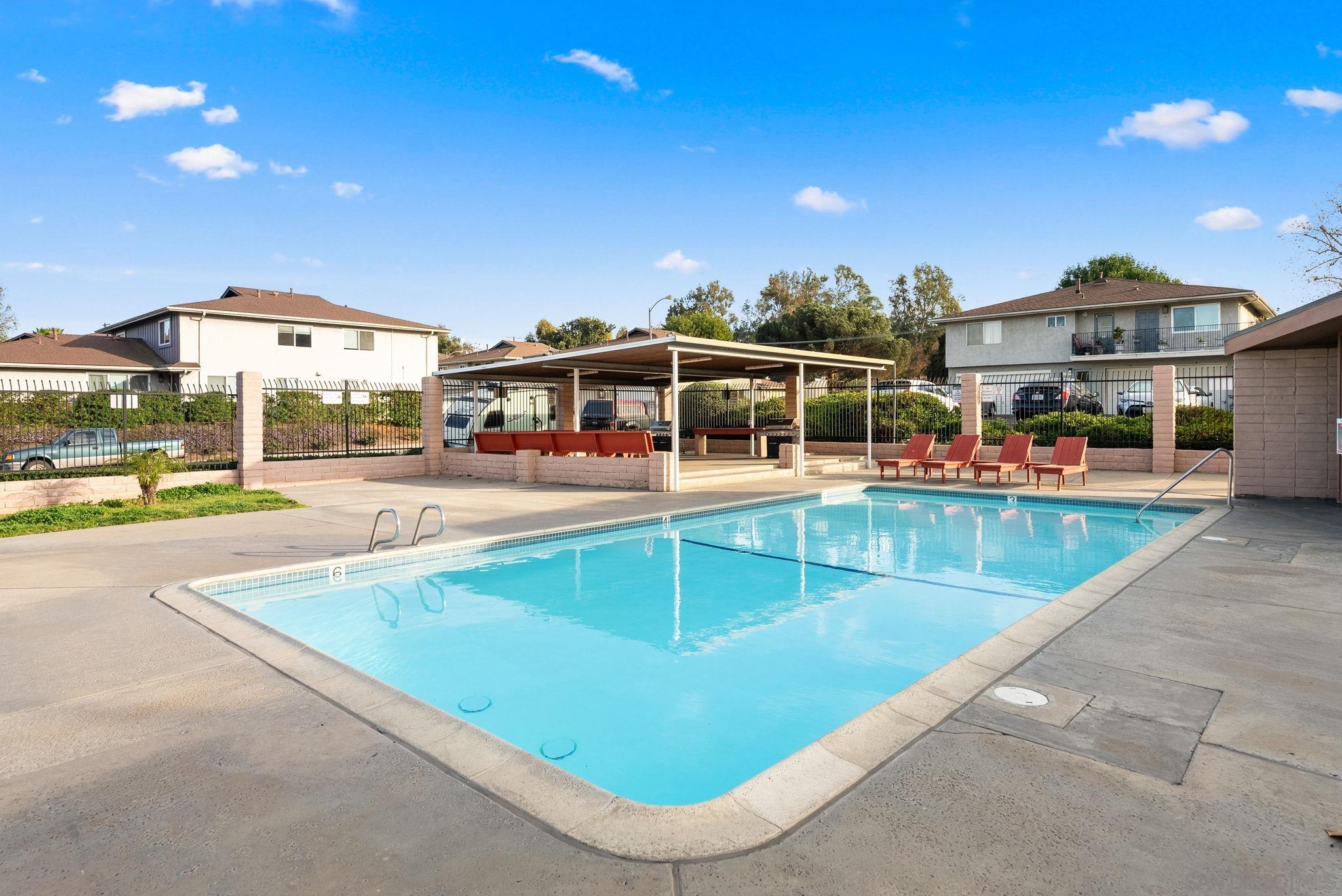 Detail Gallery Image 19 of 32 For 12156  Wintergreen Dr  #1,  Lakeside,  CA 92040 - 2 Beds | 1 Baths